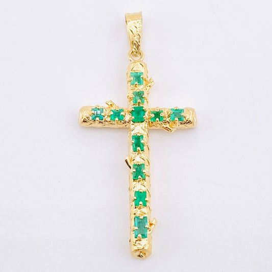 Dije Crúz Tronco Esmeraldas 2.1 Qts 6gr / 5.5cm / Oro Amarillo 18K ©