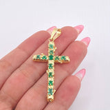 Dije Crúz Tronco Esmeraldas 2.1 Qts 6gr / 5.5cm / Oro Amarillo 18K ©