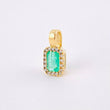 Dije Rectangulo Tupido Esmeralda 60pts Diamantes 26pts 1.35gr / 1.2cm / Oro Amarillo 18K ©