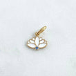 Dije Flor India 0.8gr / 1.5cm / Resina Blanca Circon Azul Oro Amarillo Nac.Esp. 18K