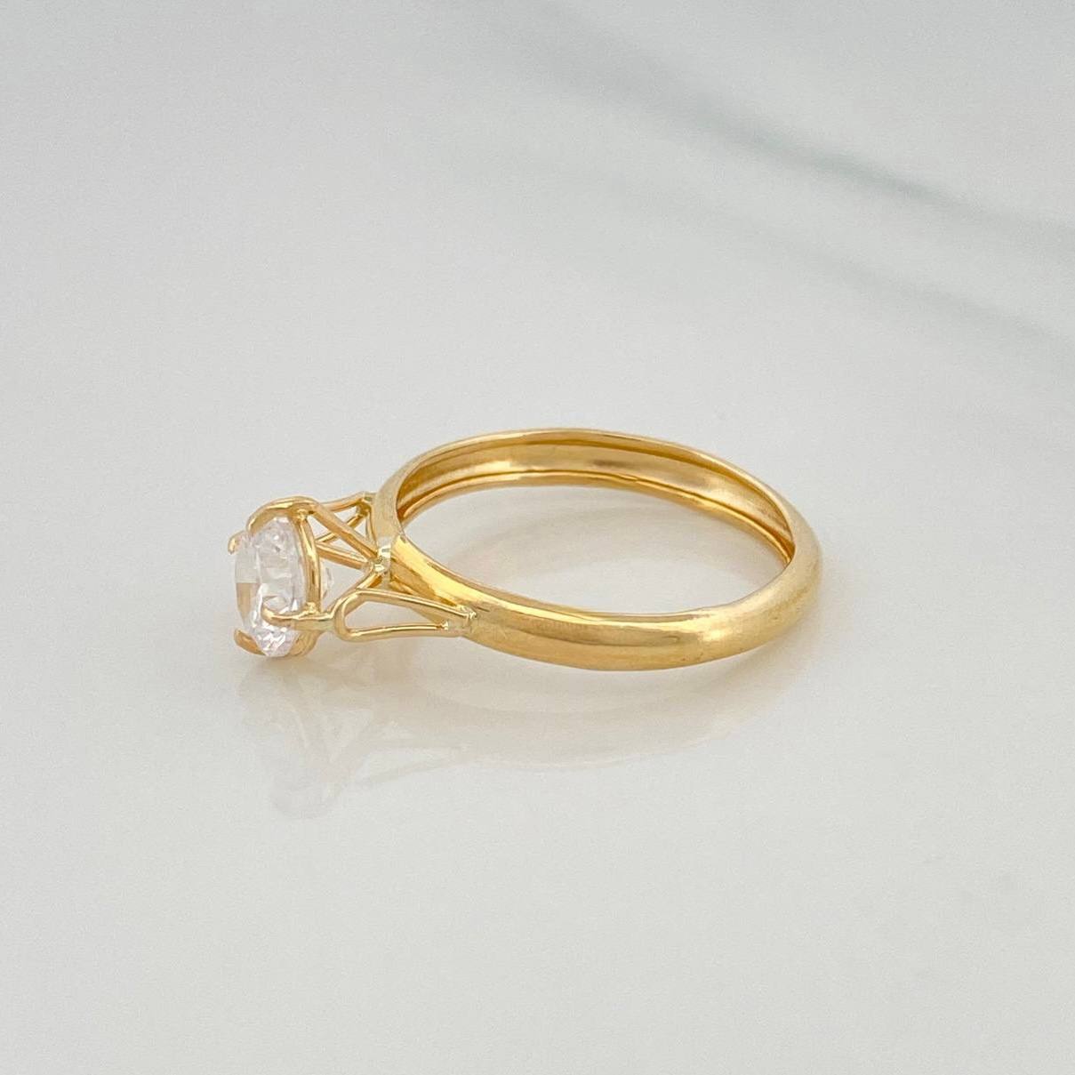 Anillo Solitario 1.3 g / T7 1/2 Oro Amarillo 18K