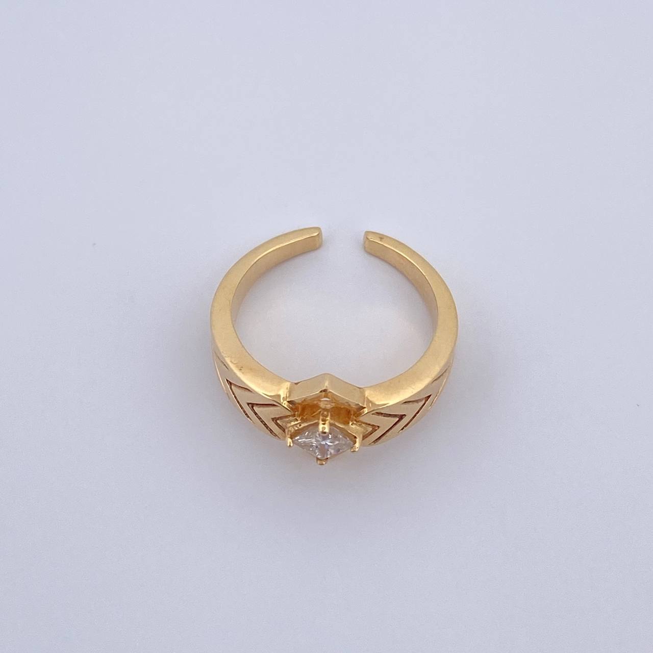 Anillo Solitario Rombo 5.5gr / T4 3/4 / Diamante 19pts Oro Amarillo (Joya) &