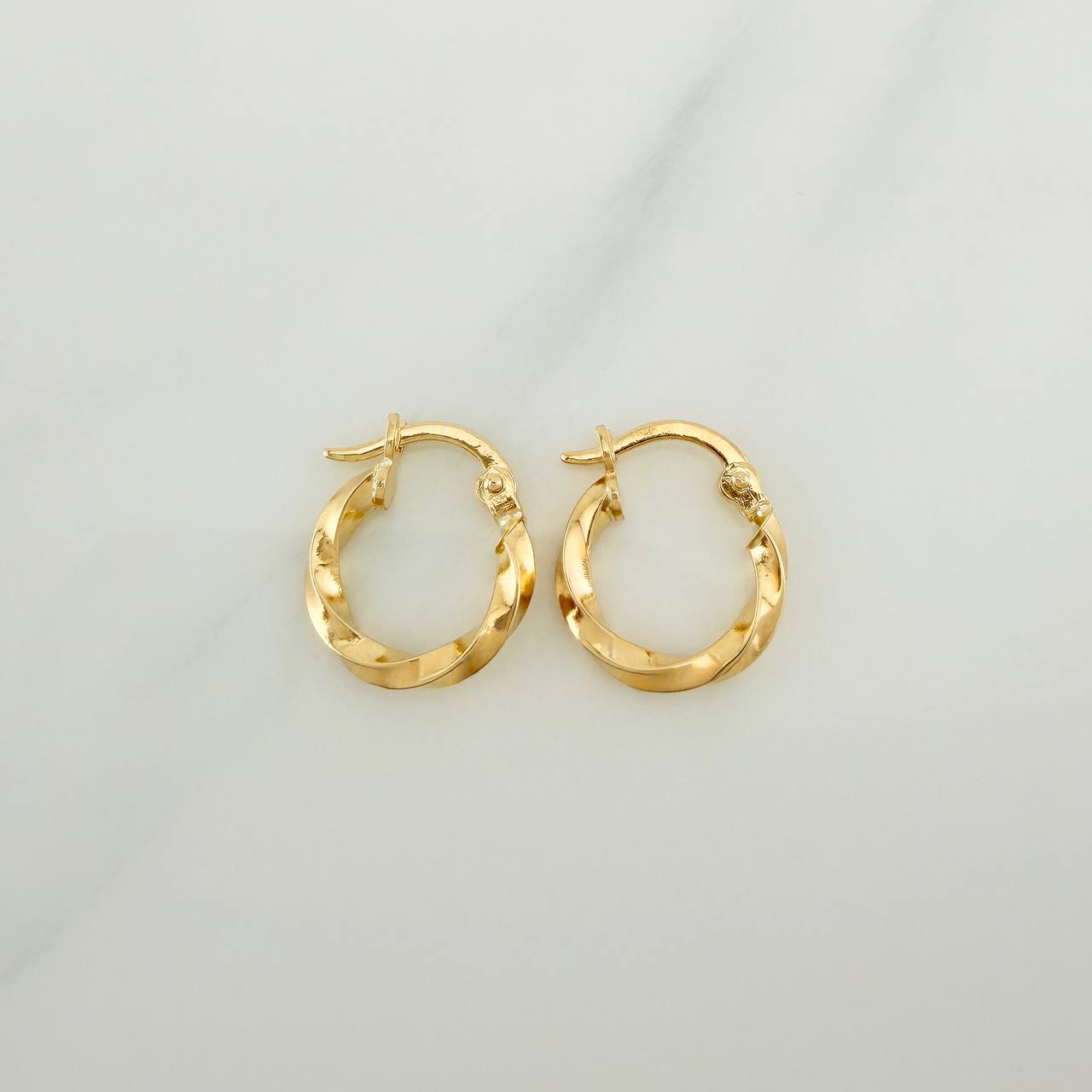 Candongas Kari 0.9gr / 1.5cm / Oro Amarillo 18K &