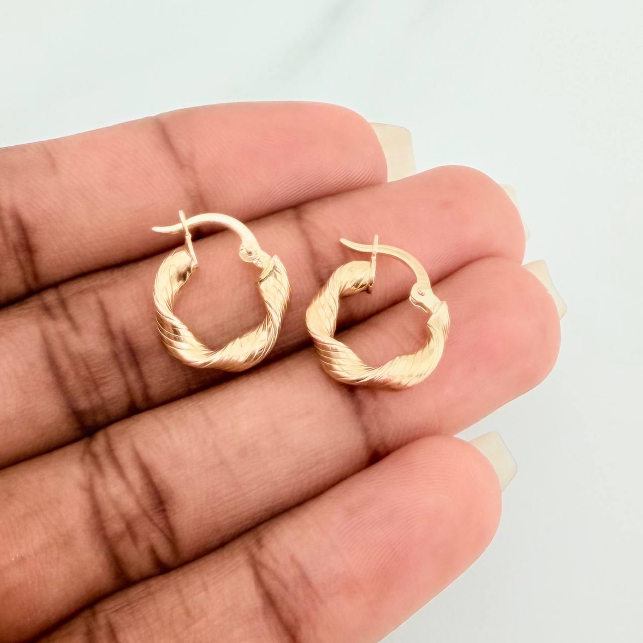Candongas Bella 1.45gr / 1.8cm / Oro Amarillo 18K %