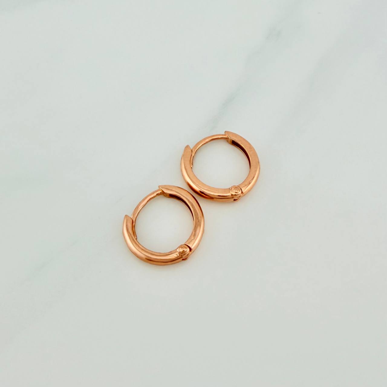 Candongas Aro Liso 1.6gr / 1.2cm / Oro Rosa 18K &