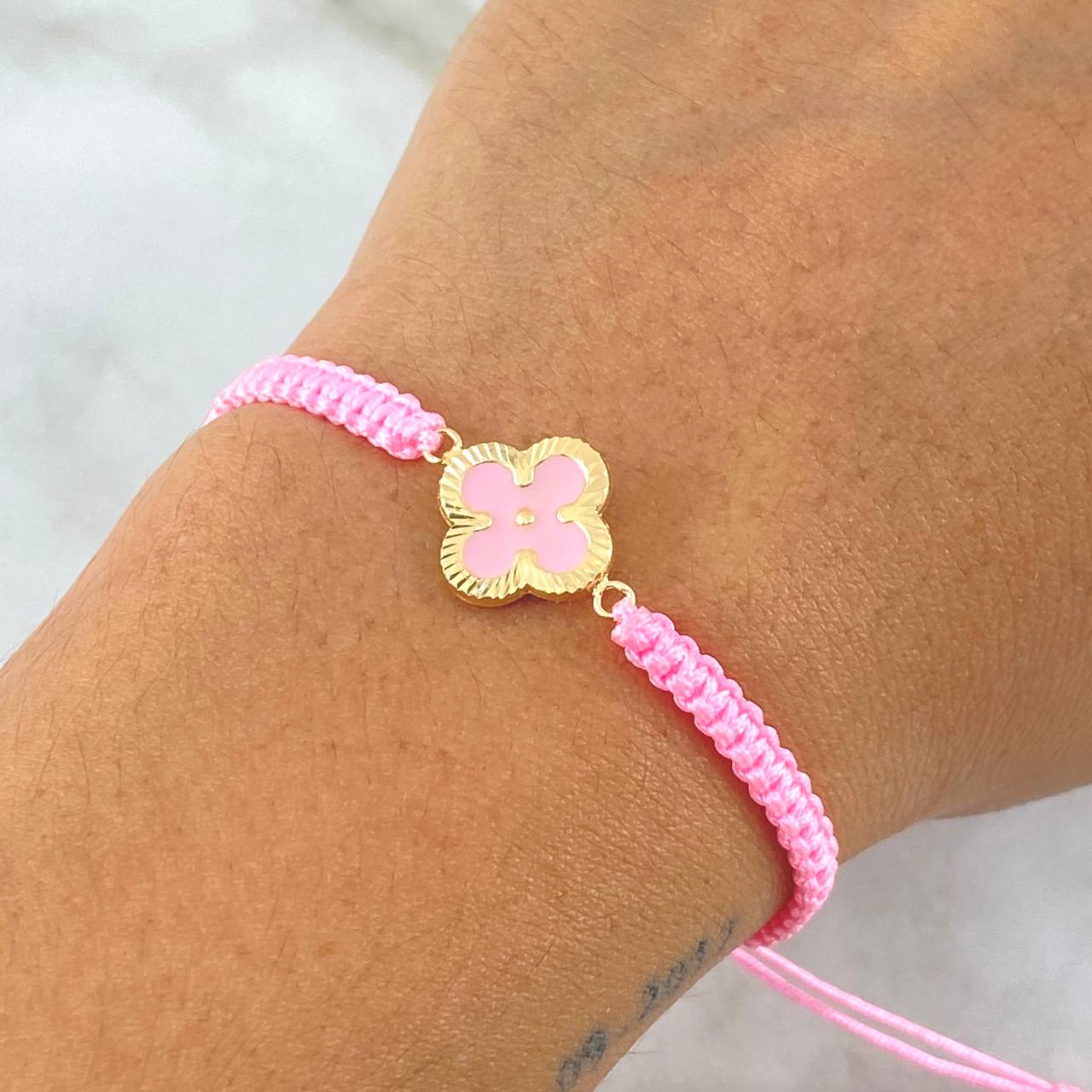 Pulsera Rosada Herraje Trébol VCyA 1gr / Diamantado Oro Amarillo 18K