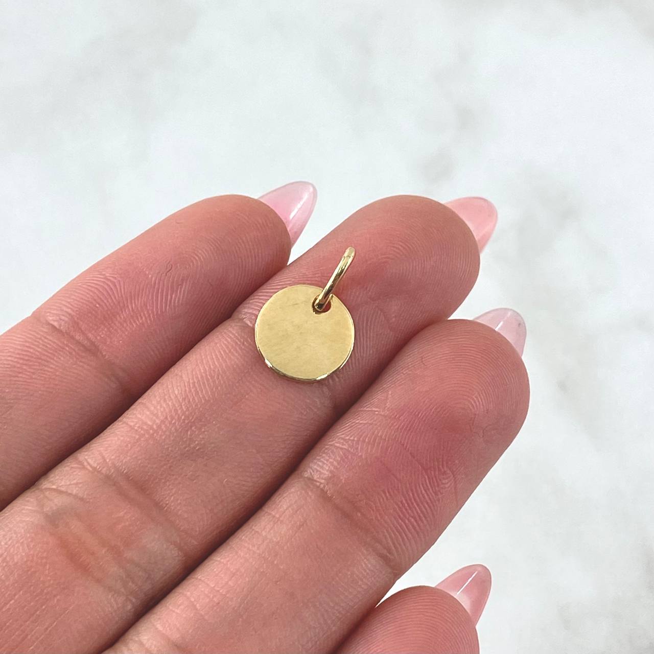 Dije Placa Circular 0.7gr / 1.5cm / Lisa Oro Amarillo 18K