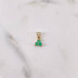 Dije Trebol 3 Hojas 0.6gr / 1.2cm / Esmeralda 30 Pts Oro Amarillo 18K (Joya) &