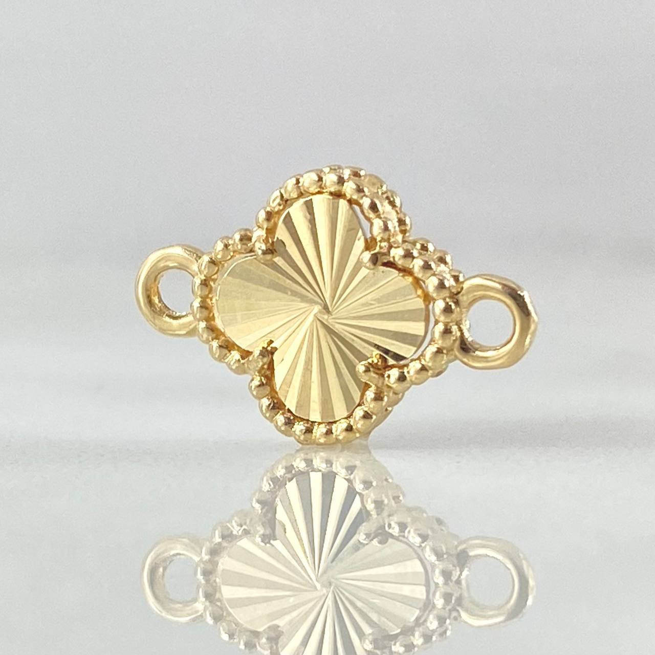 Herraje Trebol Dorado 1.3gr / 1.5cm / Oro Amarillo Nac.Esp. 18K ©