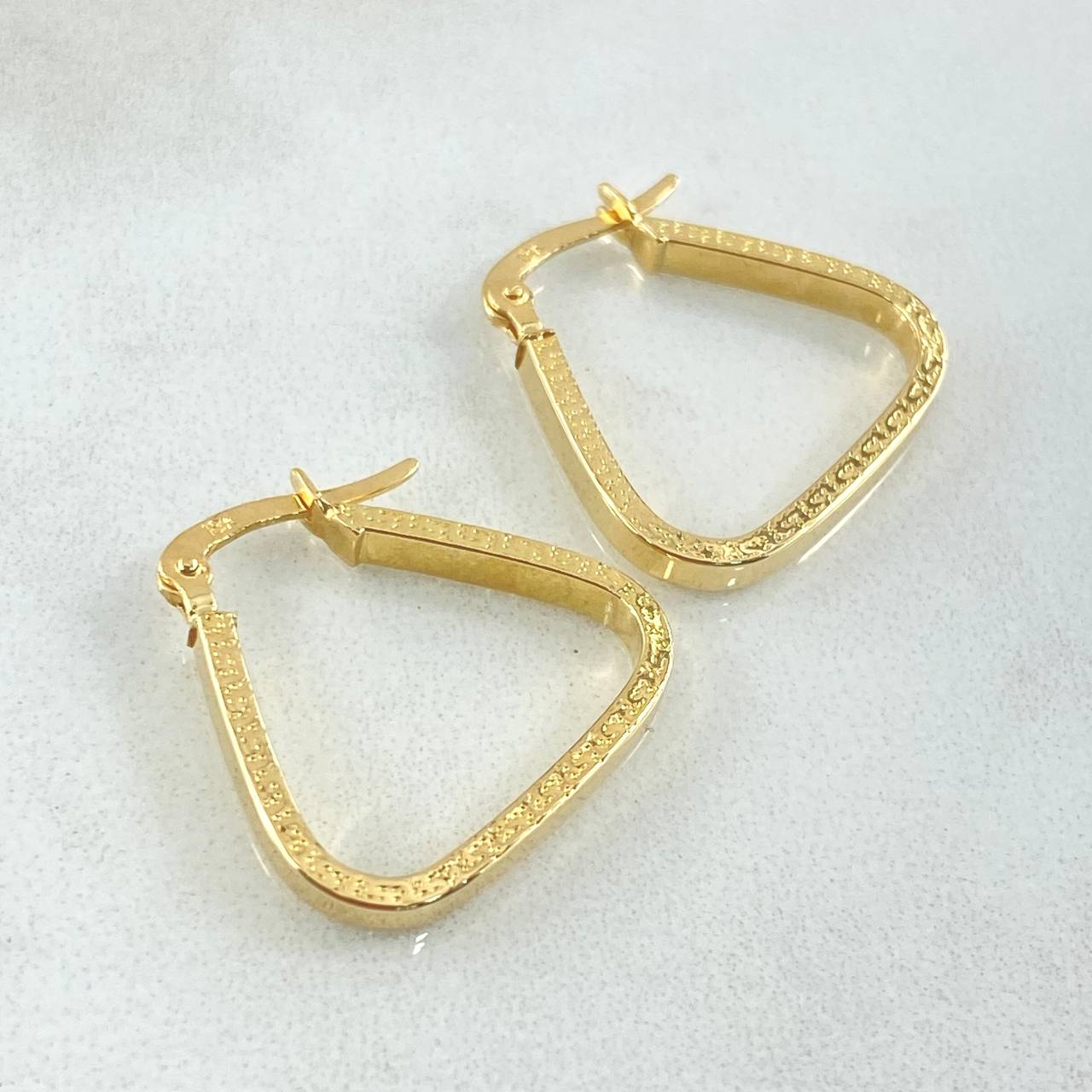 Candongas Yadi 1.65gr / 2.1cm / Oro Amarillo 18K *