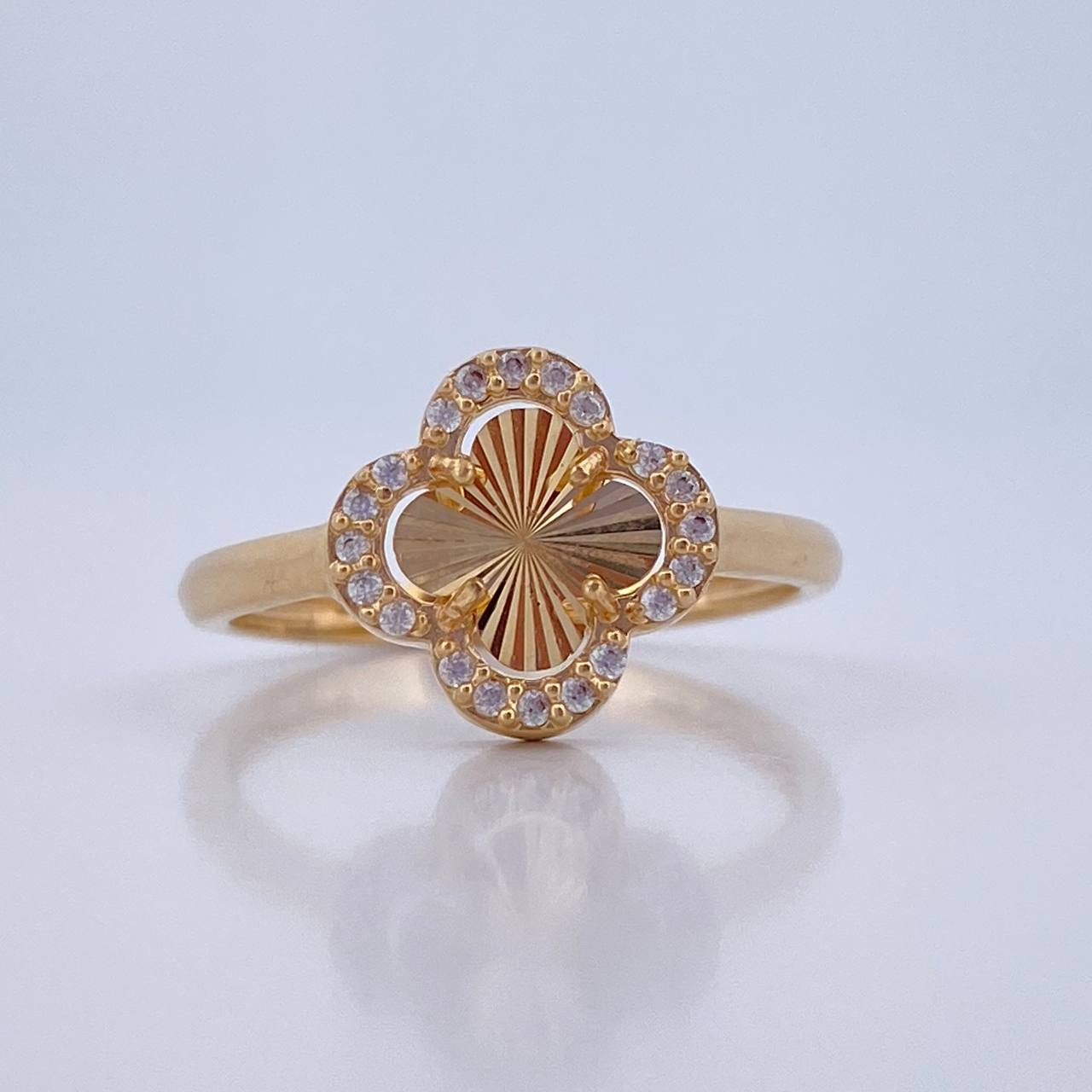 Anillo Trebol 2.4gr / T7 / Oro Amarillo Nac.Esp. 18K &