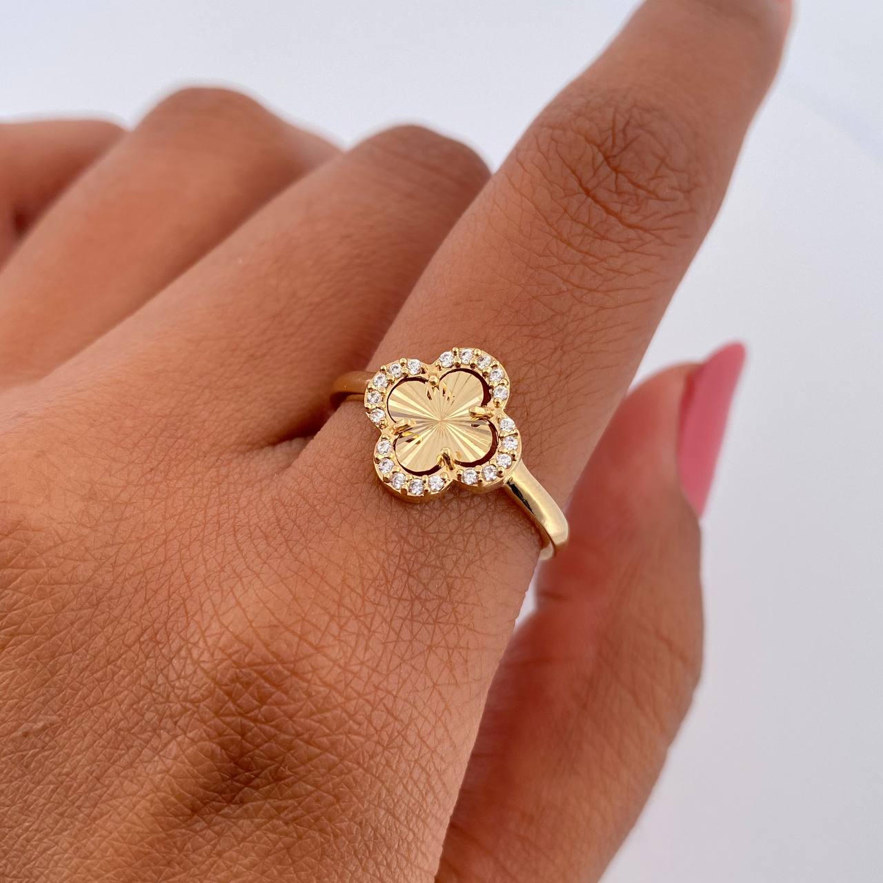 Anillo Trebol 2.4gr / T7 / Oro Amarillo Nac.Esp. 18K &