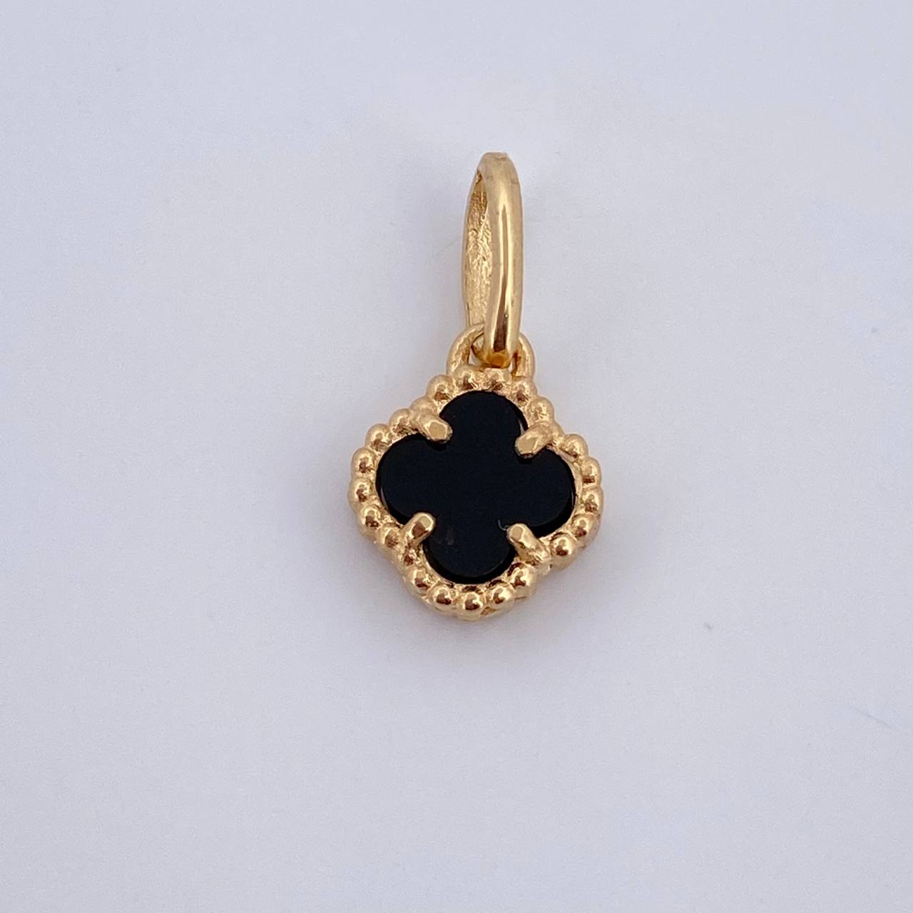 Dije Trebol 0.95gr / 1.5cm / Oro Amarillo Nac.Esp. 18K &