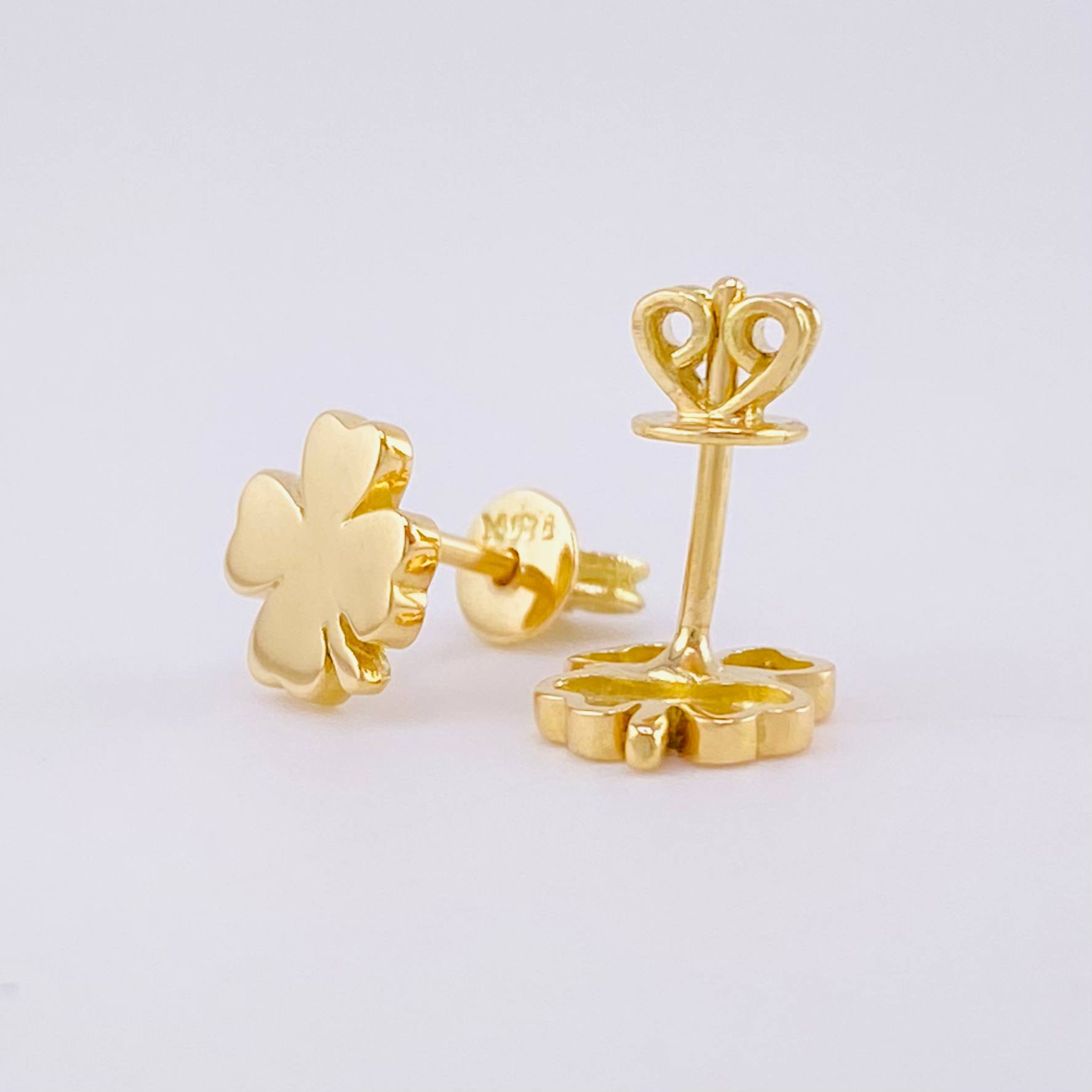 Topos Flor Trebol 2.15 g / 8 mm Oro Amarillo 18K