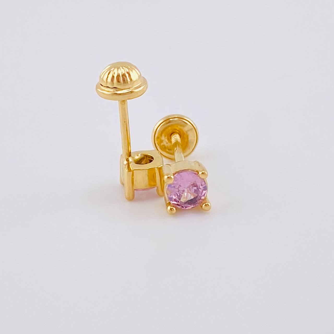 Topos Cuatro Garras 1.55 g / 4.4 mm Oro Amarillo 18K