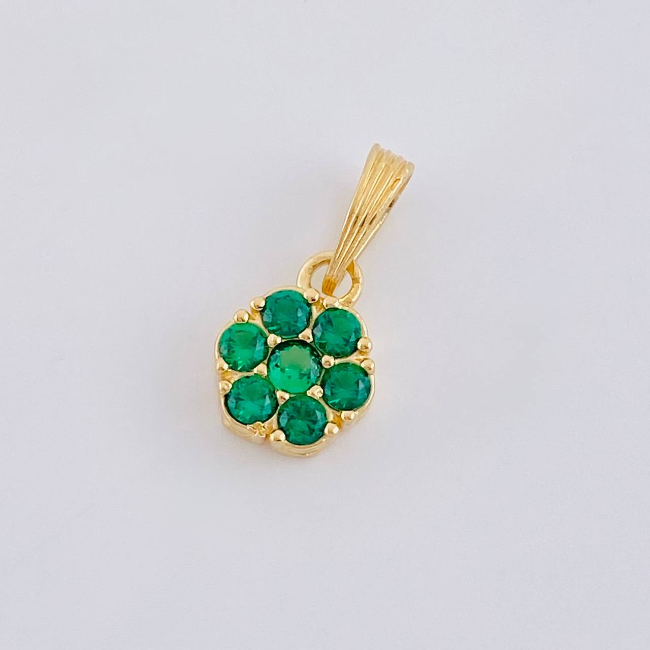 Dije Flor Seis Petalos 1.2 g / 1.5 cm Oro Amarillo 18K