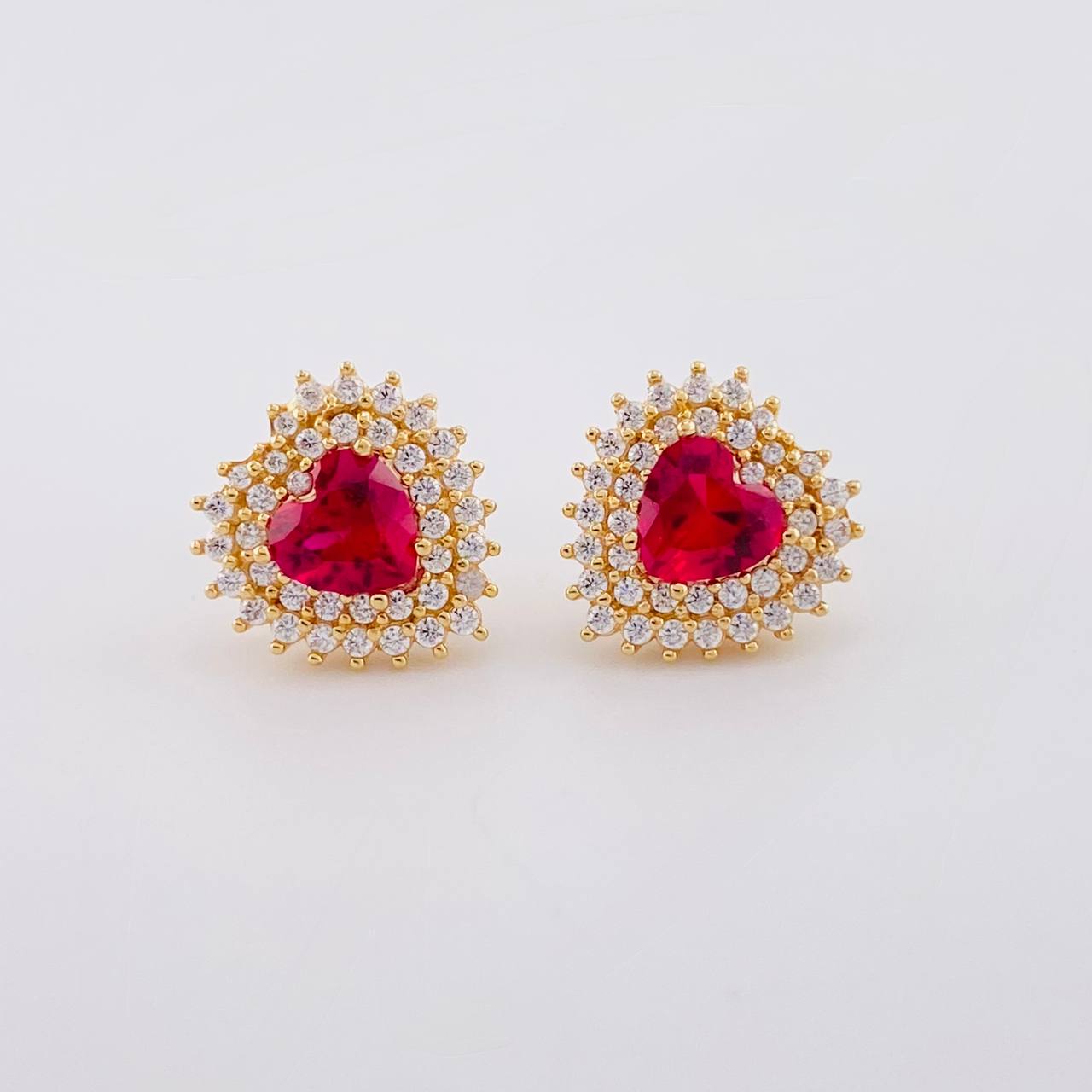 Topos Set Corazón Halo Tupido 6.8g / 13.2mm Oro Amarillo 18K