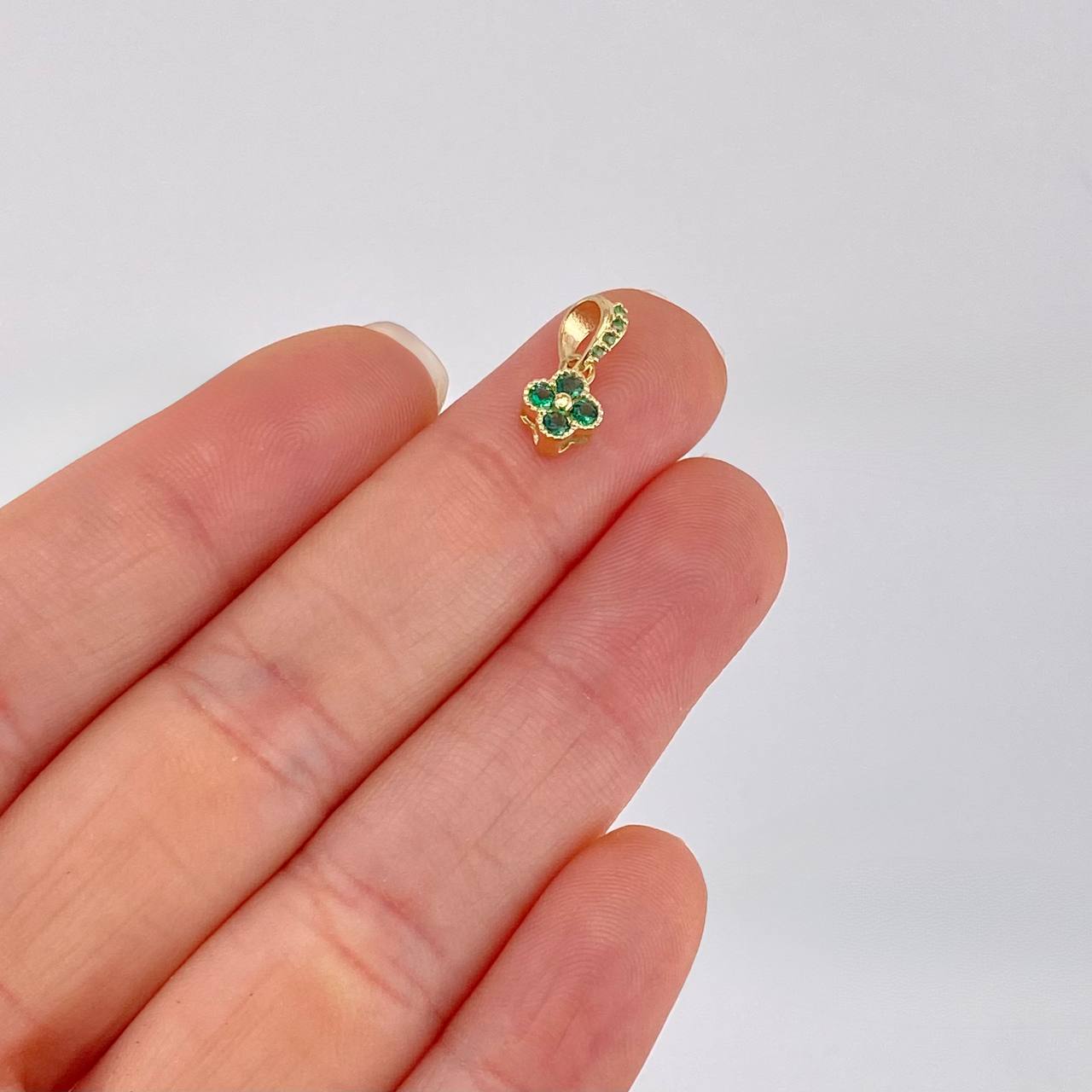 Topos Set Trebol 2.1g / 5.2mm Oro Amarillo 18K