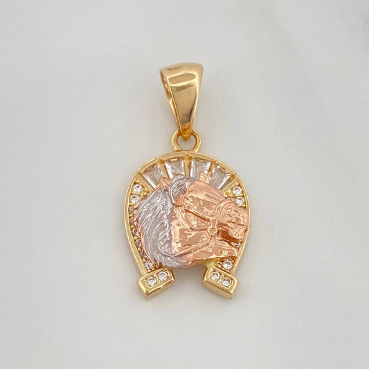 Dije Herradura Caballo 2.45 g / 2.5 cm Tres Oros 18K