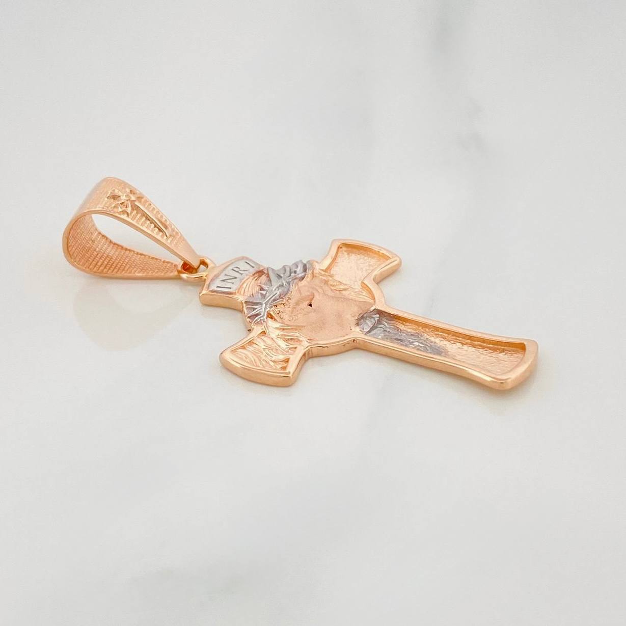 Dije Cruz Rostro Cristo 5 g / 4.5 cm Dos Oros Blanco Rosa 18K