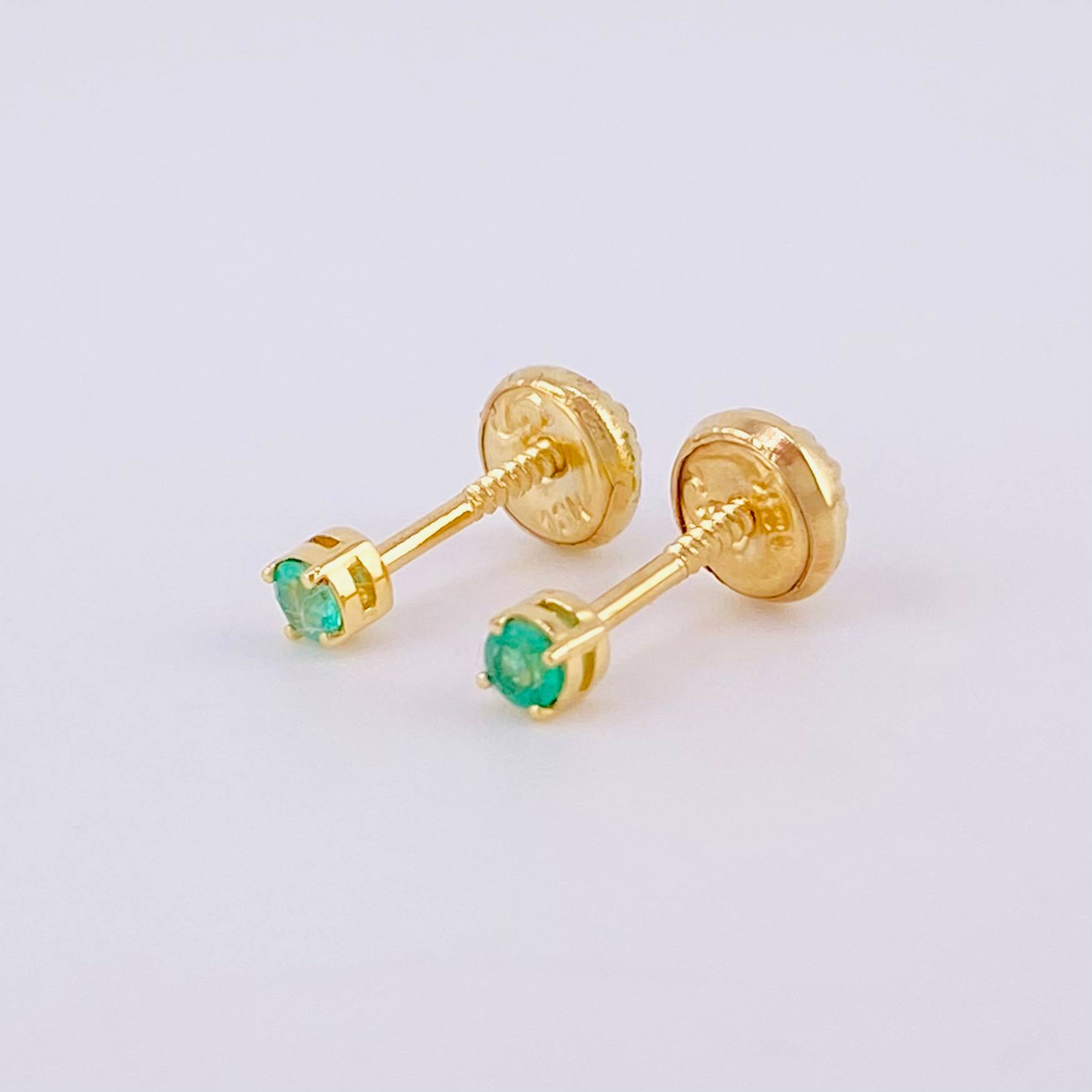 Topos Chispa Cuatro Garras Esmeraldas 14pts 0.8g / 2.95mm Oro Amarillo 18K
