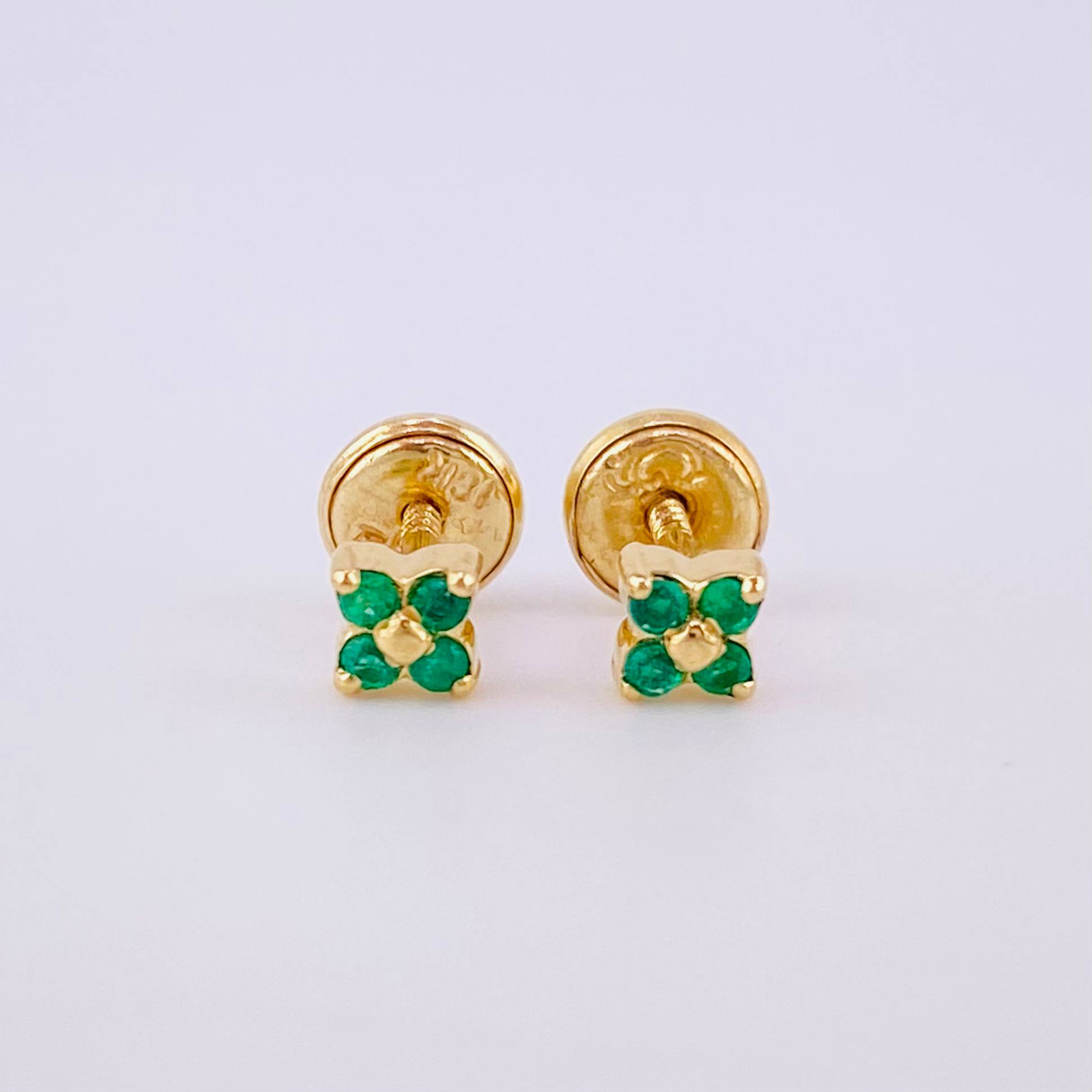 Topos Flor Cuatro Petalos Esmeraldas 10pts 1g / 3.9mm Oro Amarillo 18K