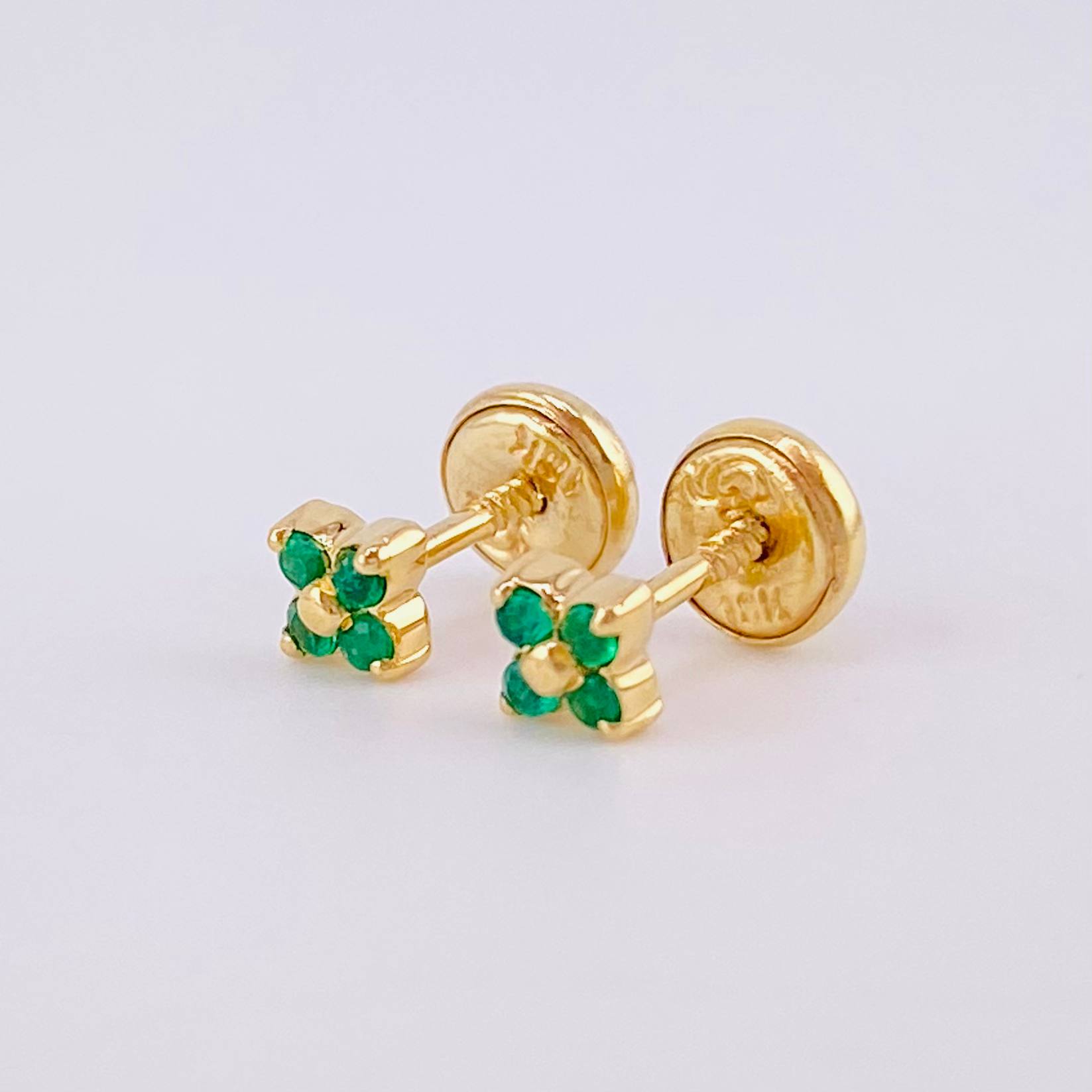 Topos Flor Cuatro Petalos Esmeraldas 10pts 1g / 3.9mm Oro Amarillo 18K
