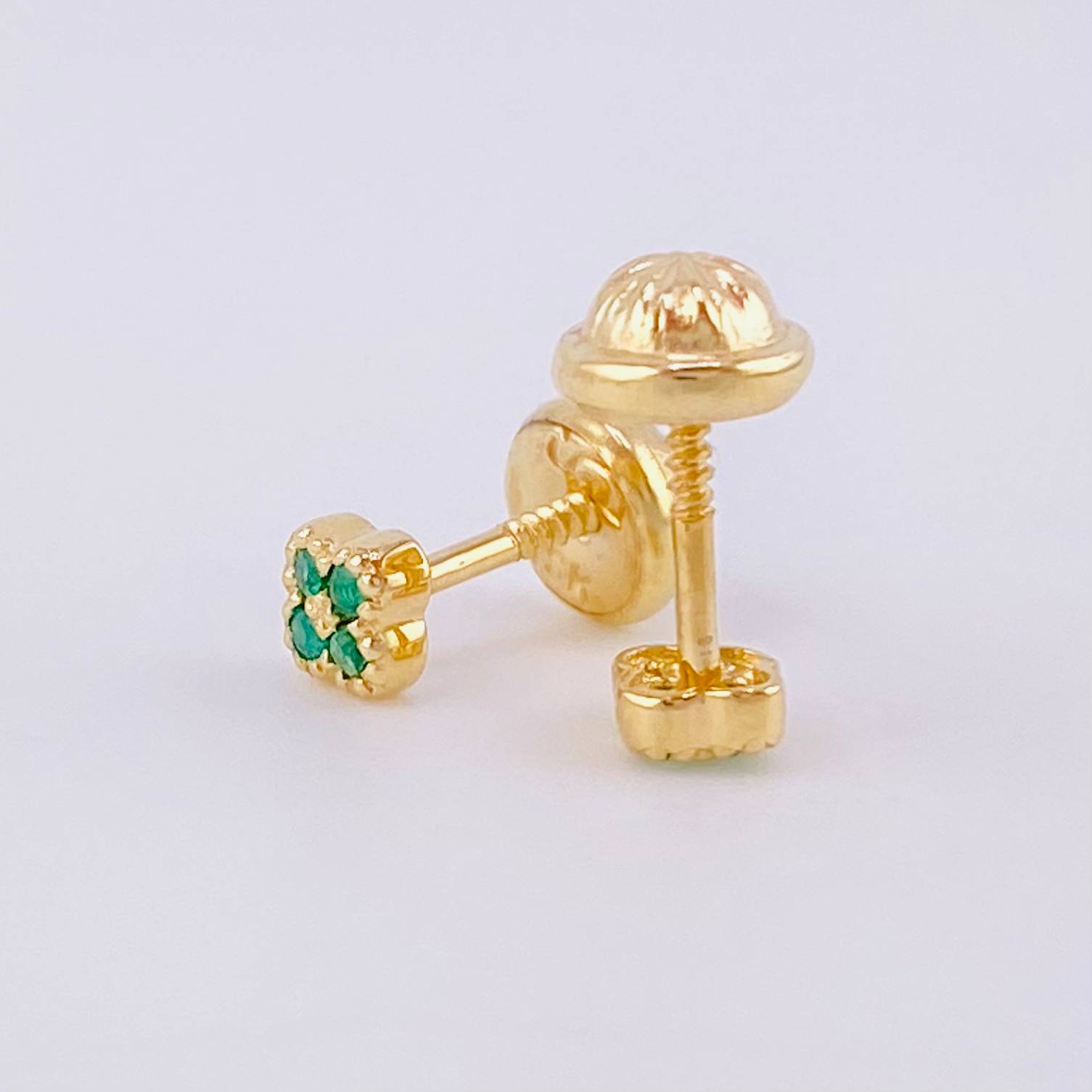 Topos Trebol Esmeraldas 8pts 0.85g / 3.8mm Oro Amarillo 18K