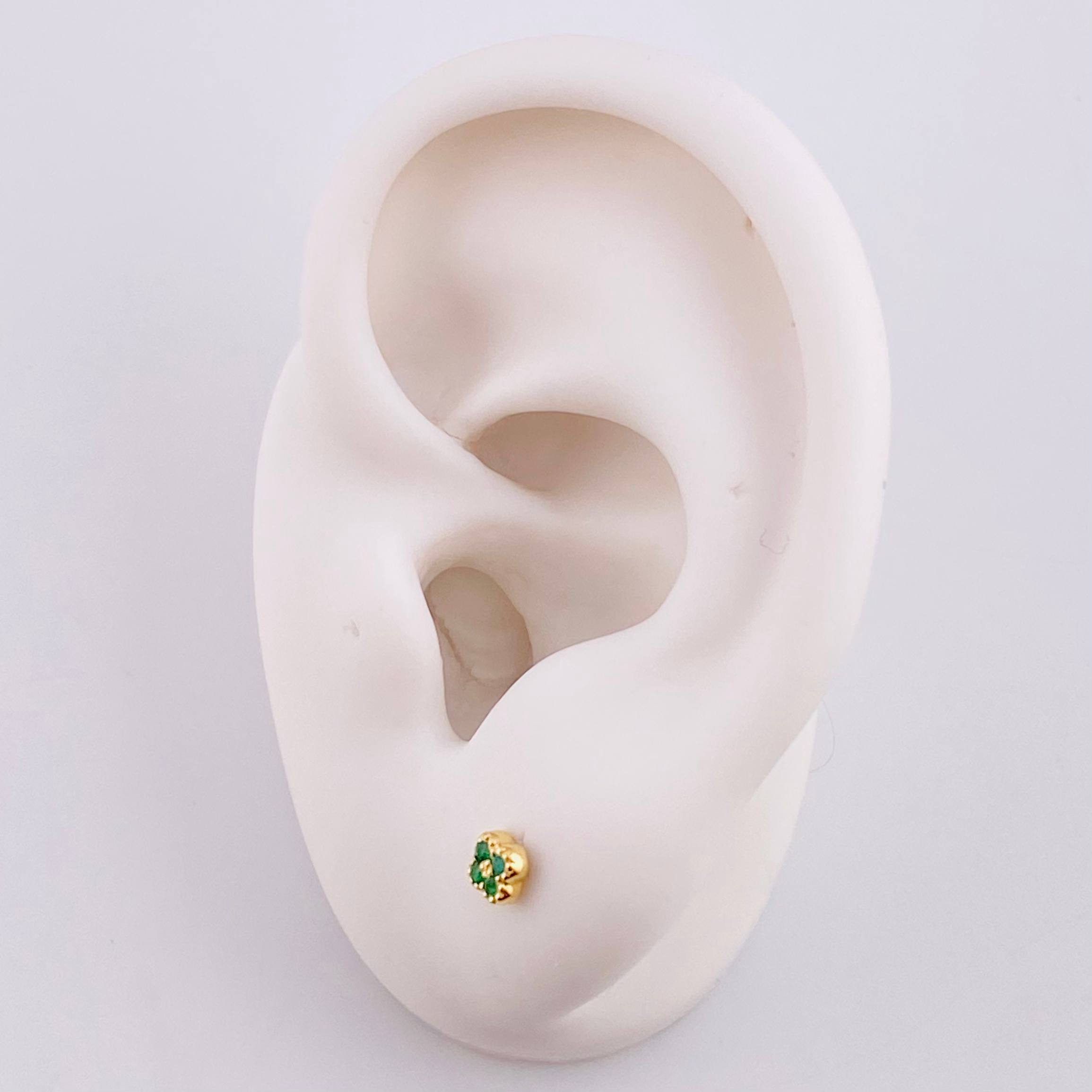 Topos Trebol Esmeraldas 8pts 0.9g / 3.8mm Oro Amarillo 18K