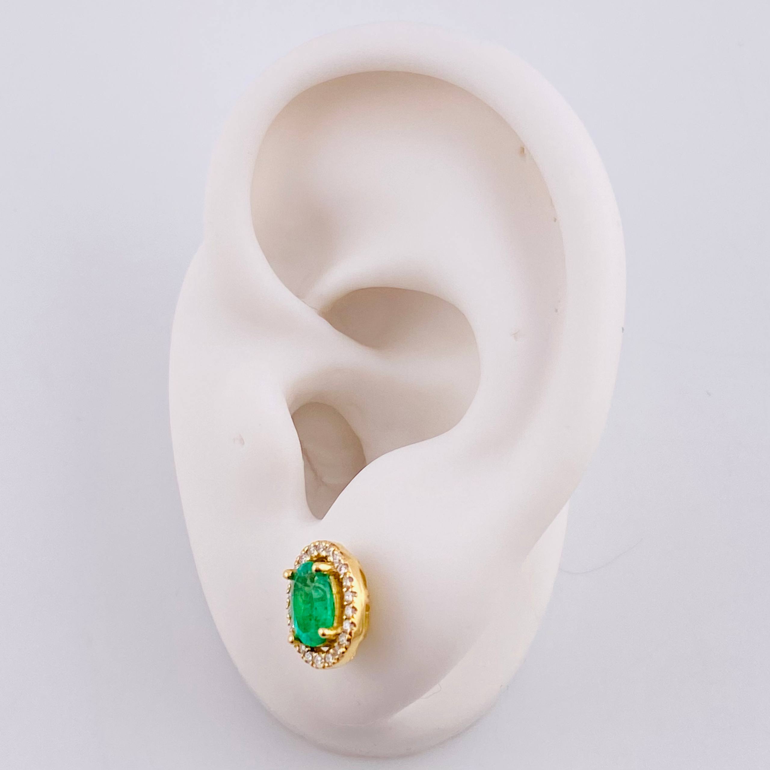 Topos Óvalo Halló Esmeraldas 1.12qts Diamantes 22pts 3.65g / 10.2mm Oro Amarillo 18K