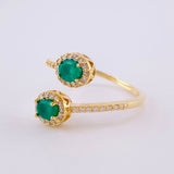 Anillo Aura Verde Esmeraldas 78Pts, Diamantes 30Pts 2.9 g / T7 Oro Amarillo 18K