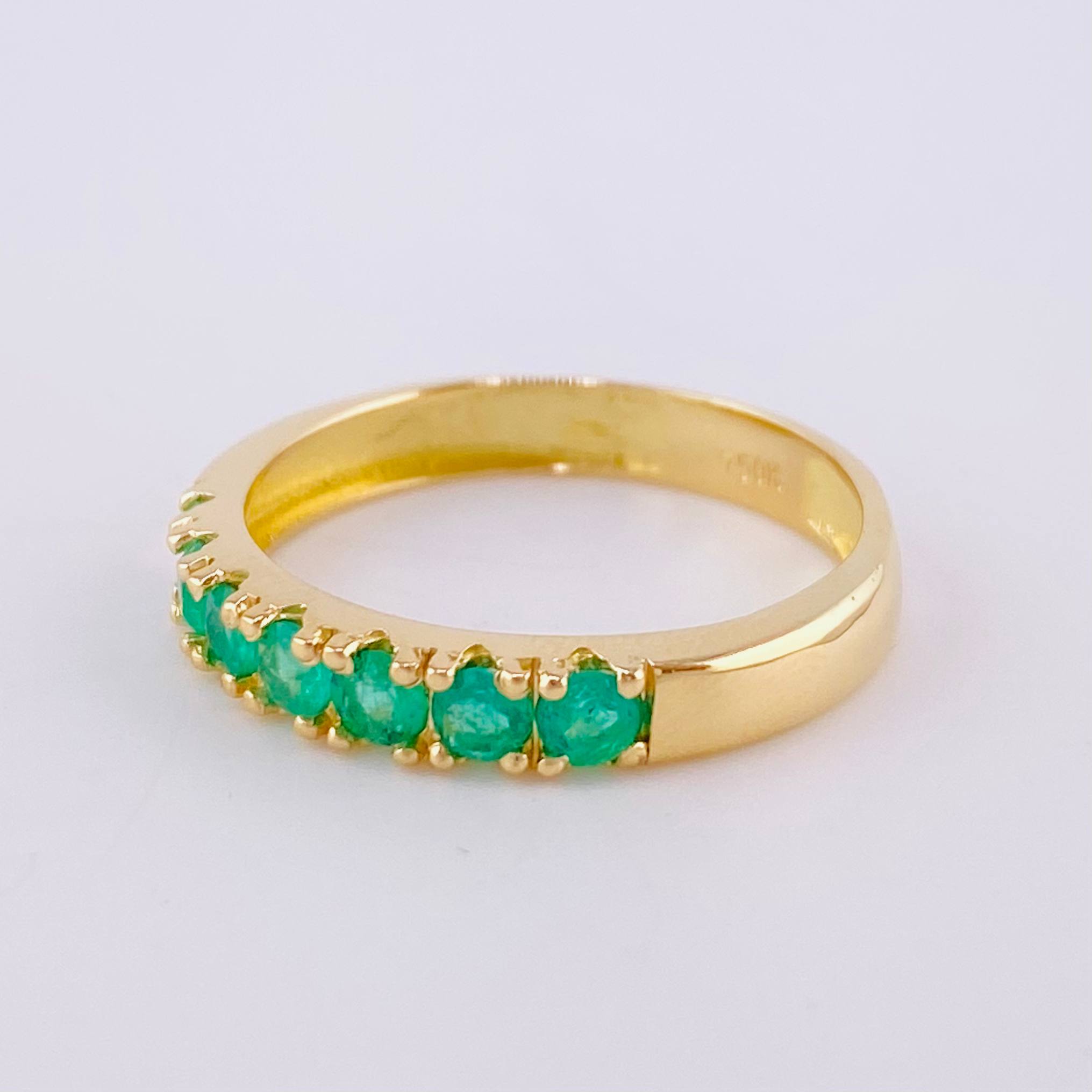 Anillo Churumbela Esmeraldas 56Pts 2.5 g / T7 1/2 Oro Amarillo 18K