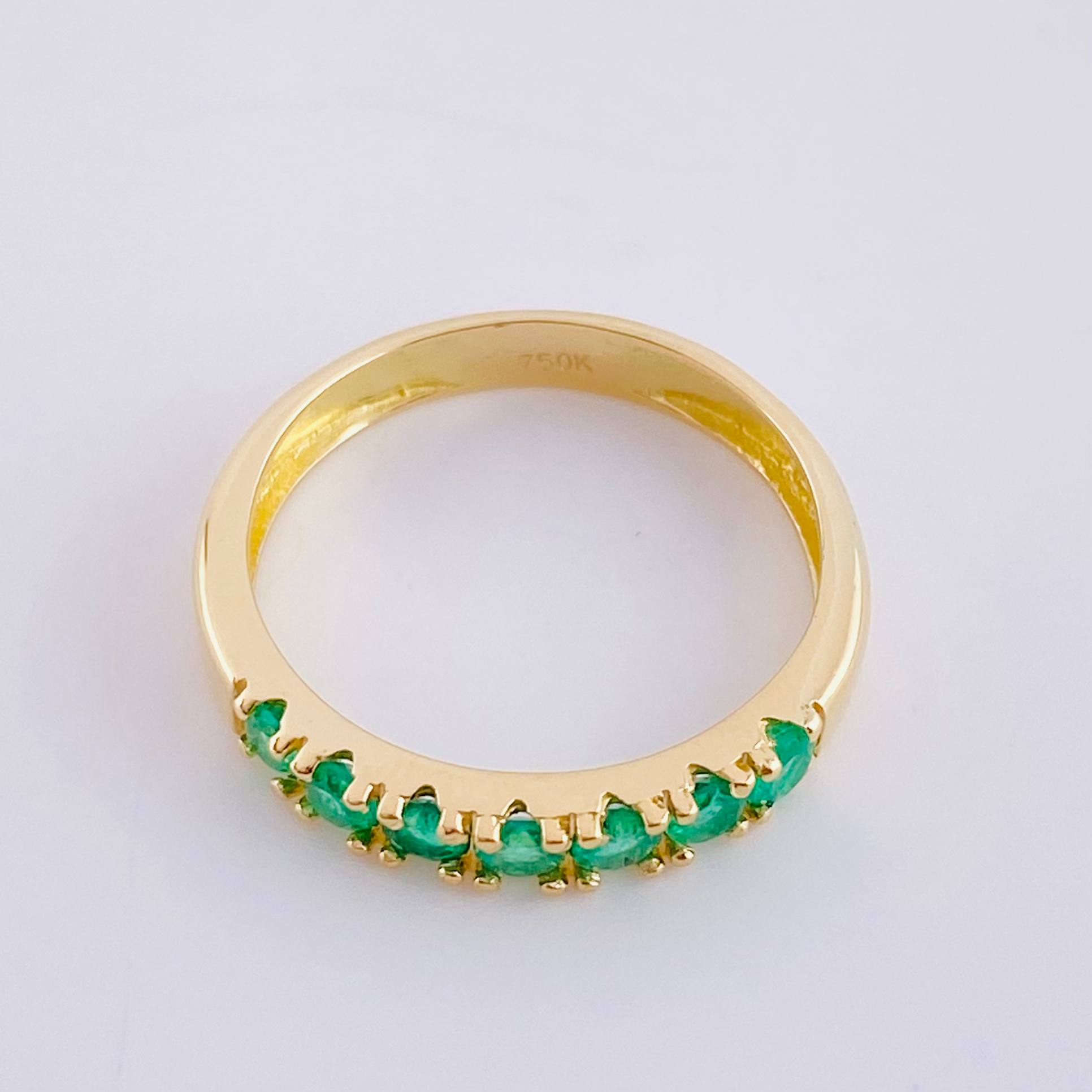 Anillo Churumbela Esmeraldas 56Pts 2.5 g / T7 1/2 Oro Amarillo 18K