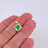 Dije Flor Hexagonal Esmeralda 59Pts 1.3 g / 2.9 cm Oro Amarillo 18K