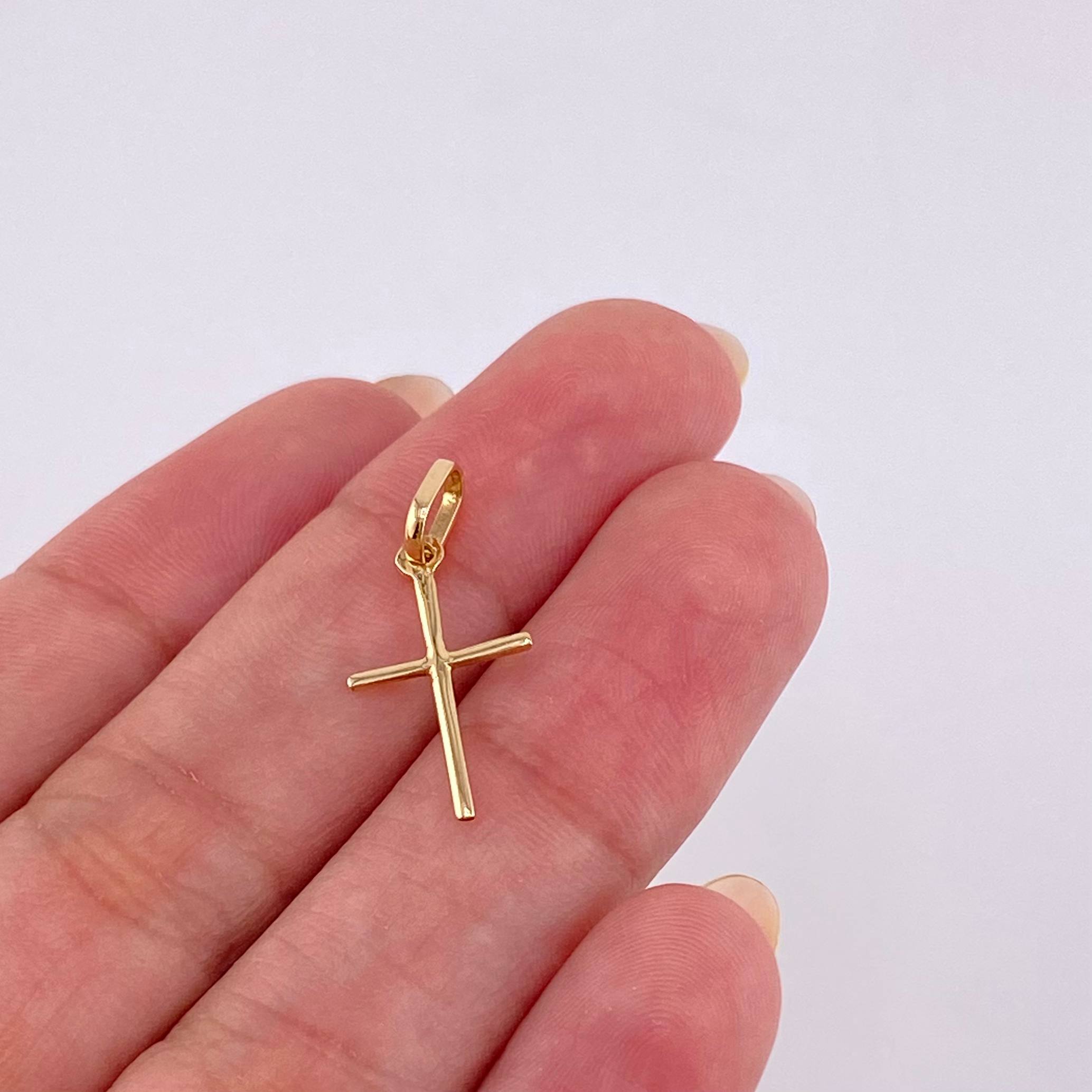 Dije Cruz Lisa 0.45 g / 2.2 cm Oro Amarillo 18K