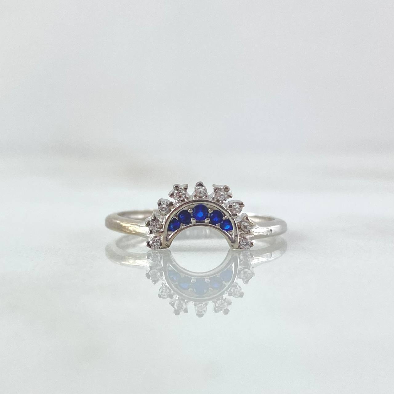 Anillo Media Luna 1.75gr / T6 1/4 / Circones Blancos Azules Oro Blanco 18K