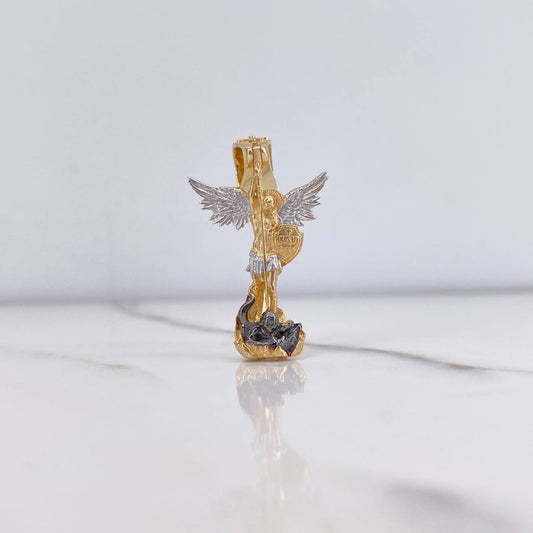Dije San Miguel Arcangel 4.7 g / 3.8 cm Tres Oros 18K
