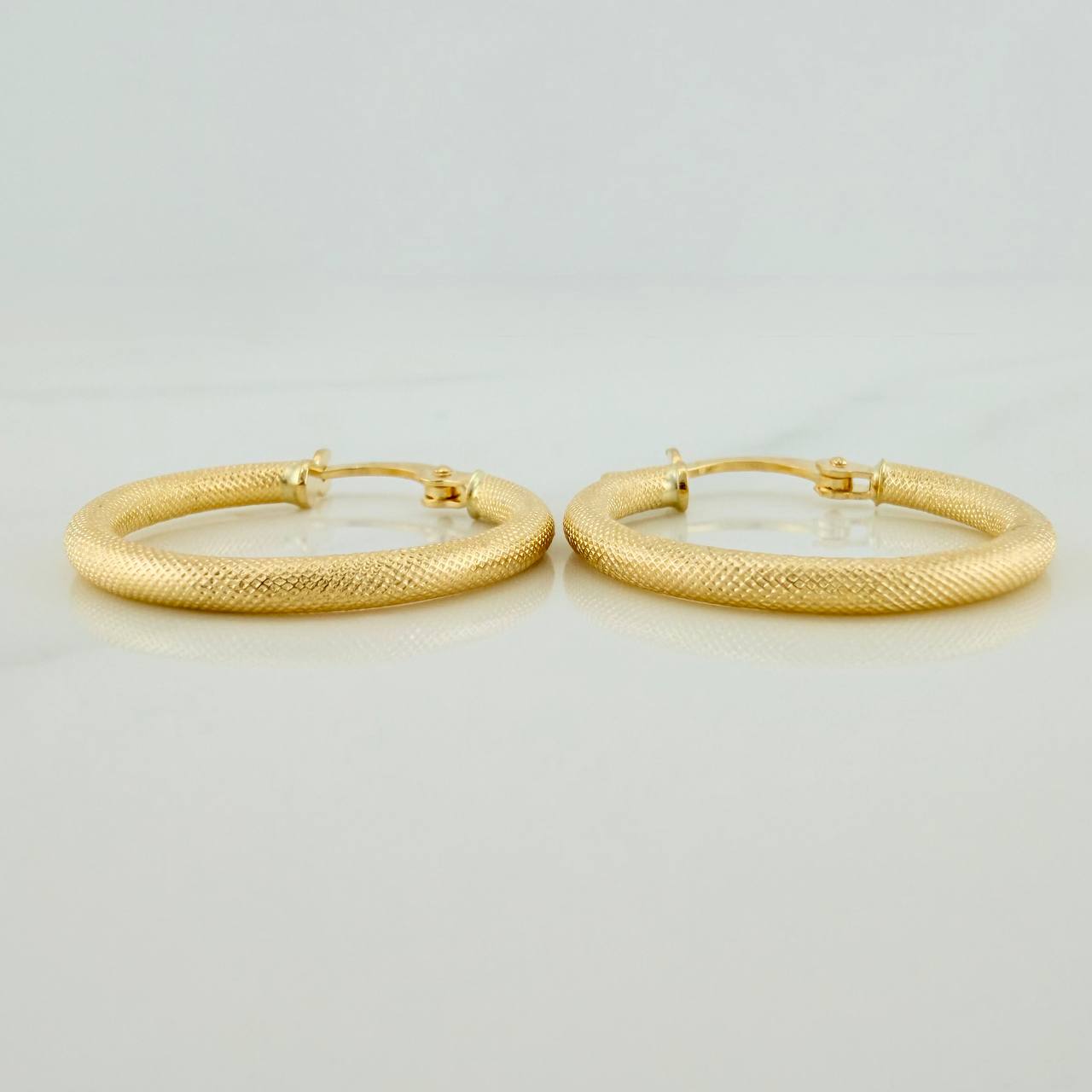 Candongas Tefi 1.55gr / 2.3cm / Oro Amarillo 18K %