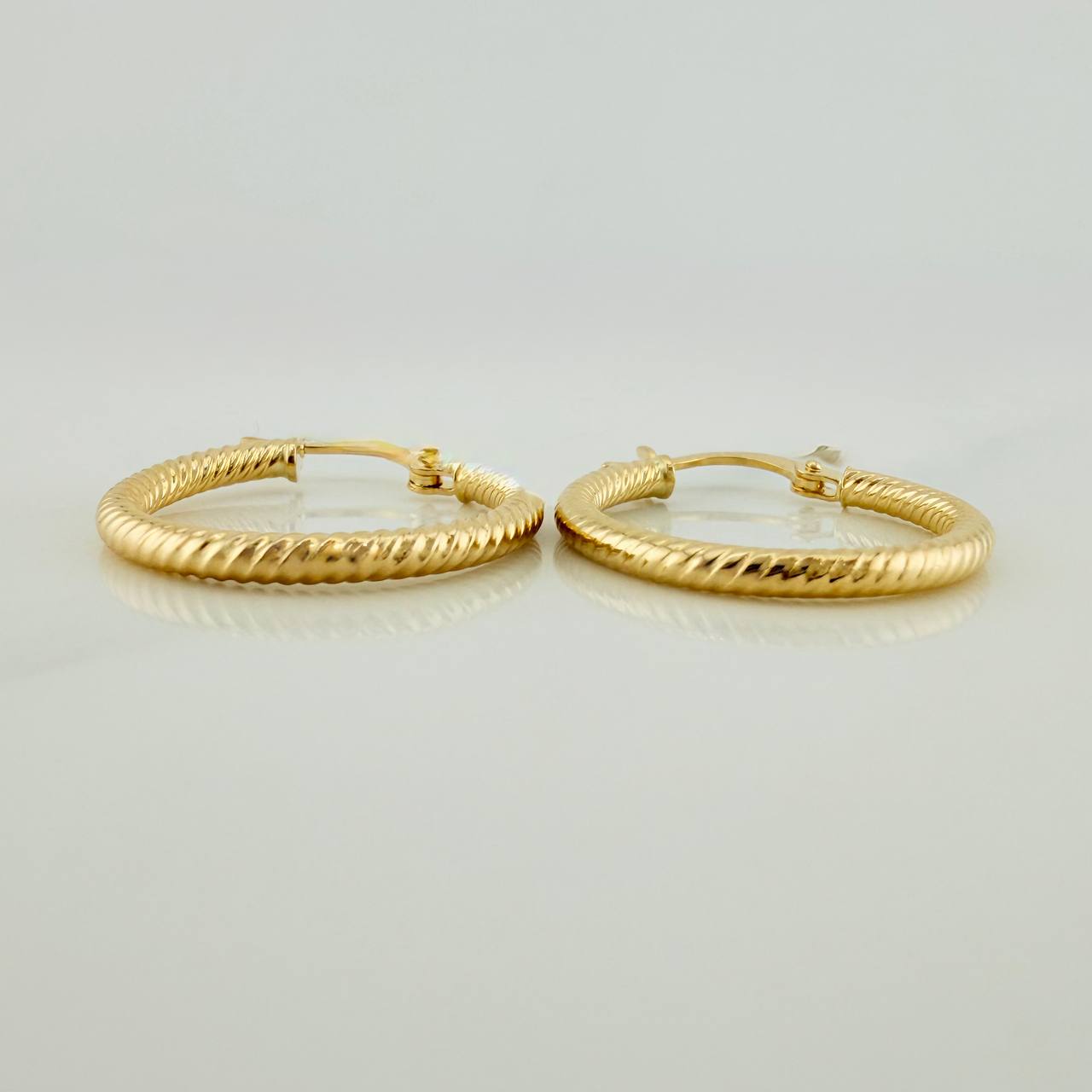 Candongas Zion 1.5gr / 2.3cm / Oro Amarillo 18K %