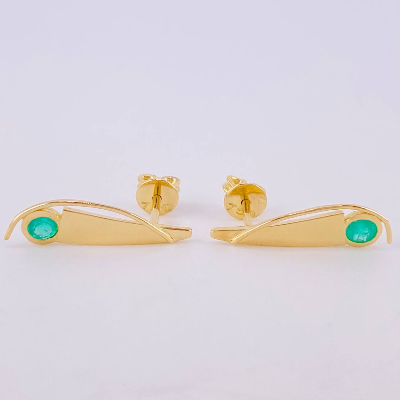 Topos Punta Renacentista Esmeraldas 22pts 1.75gr / 2.9cm / Oro Amarillo 18K
