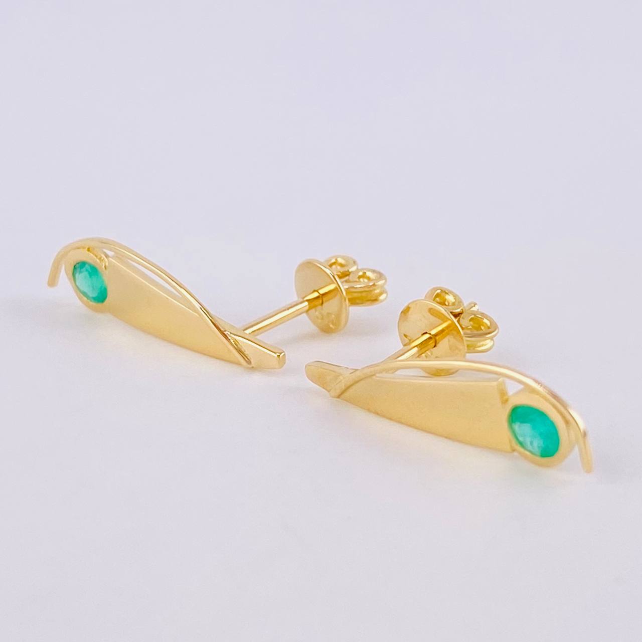 Topos Punta Renacentista Esmeraldas 22pts 1.75gr / 2.9cm / Oro Amarillo 18K