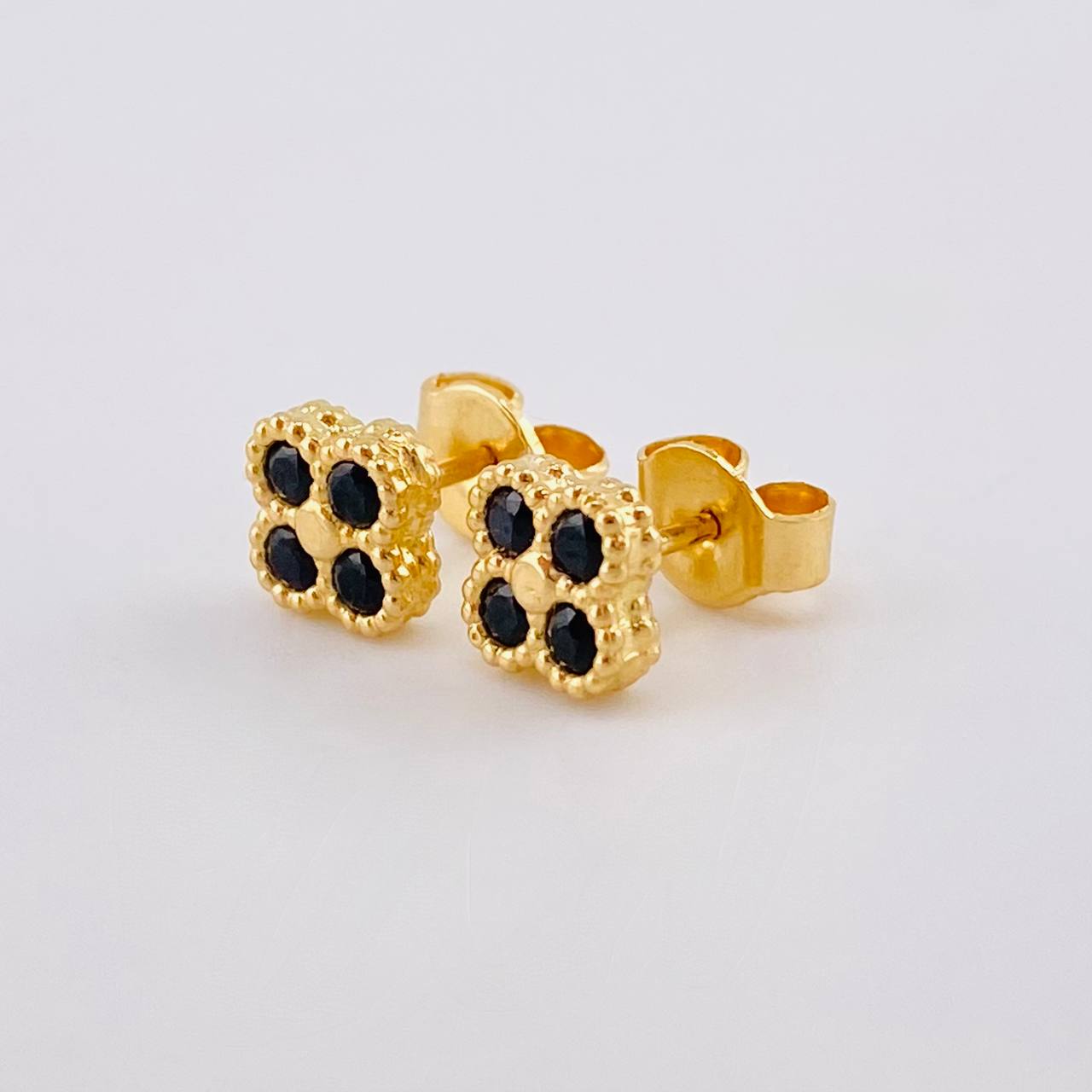 Topos Flor Trebol 1.7 g / 6 mm Oro Amarillo 18K