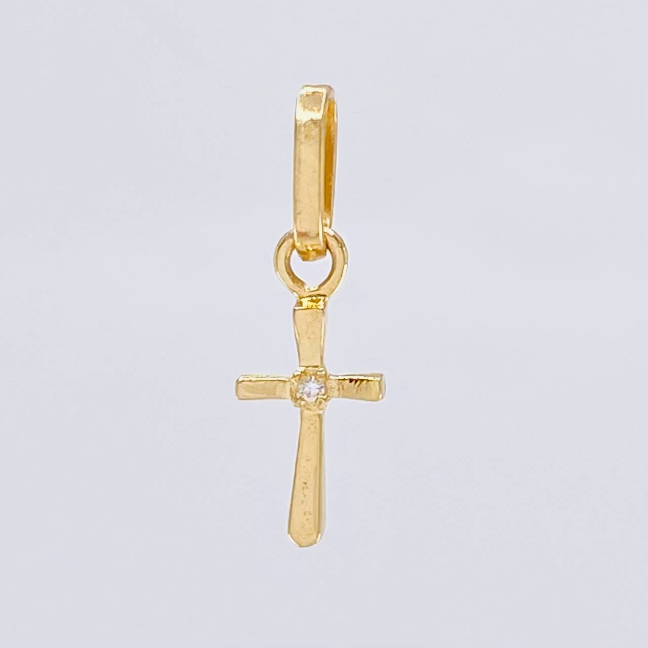 Dije Cruz Lisa 0.45 g / 1.7 cm Oro Amarillo 18K