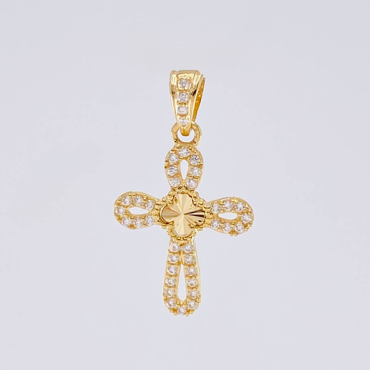 Dije Cruz Trebol 1.2g / 2.4cm Oro Amarillo 18K