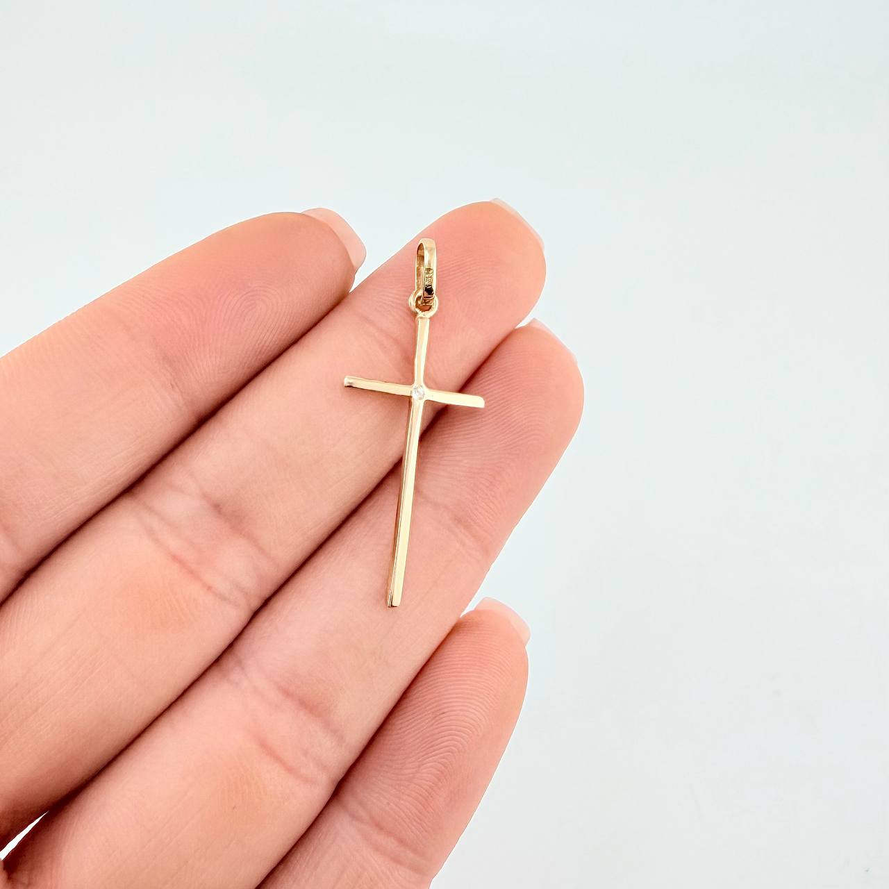 Dije Cruz 0.7 g / 3 cm Oro Amarillo 18K