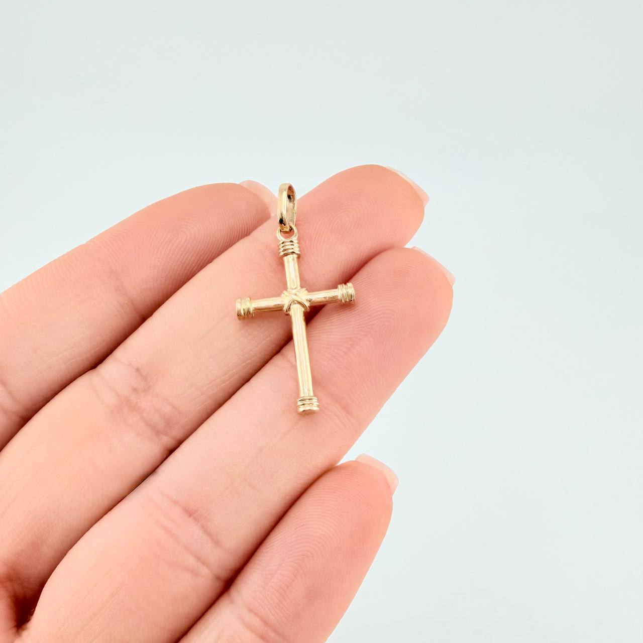Dije Cruz 1.85 g / 3 cm Oro Amarillo 18K