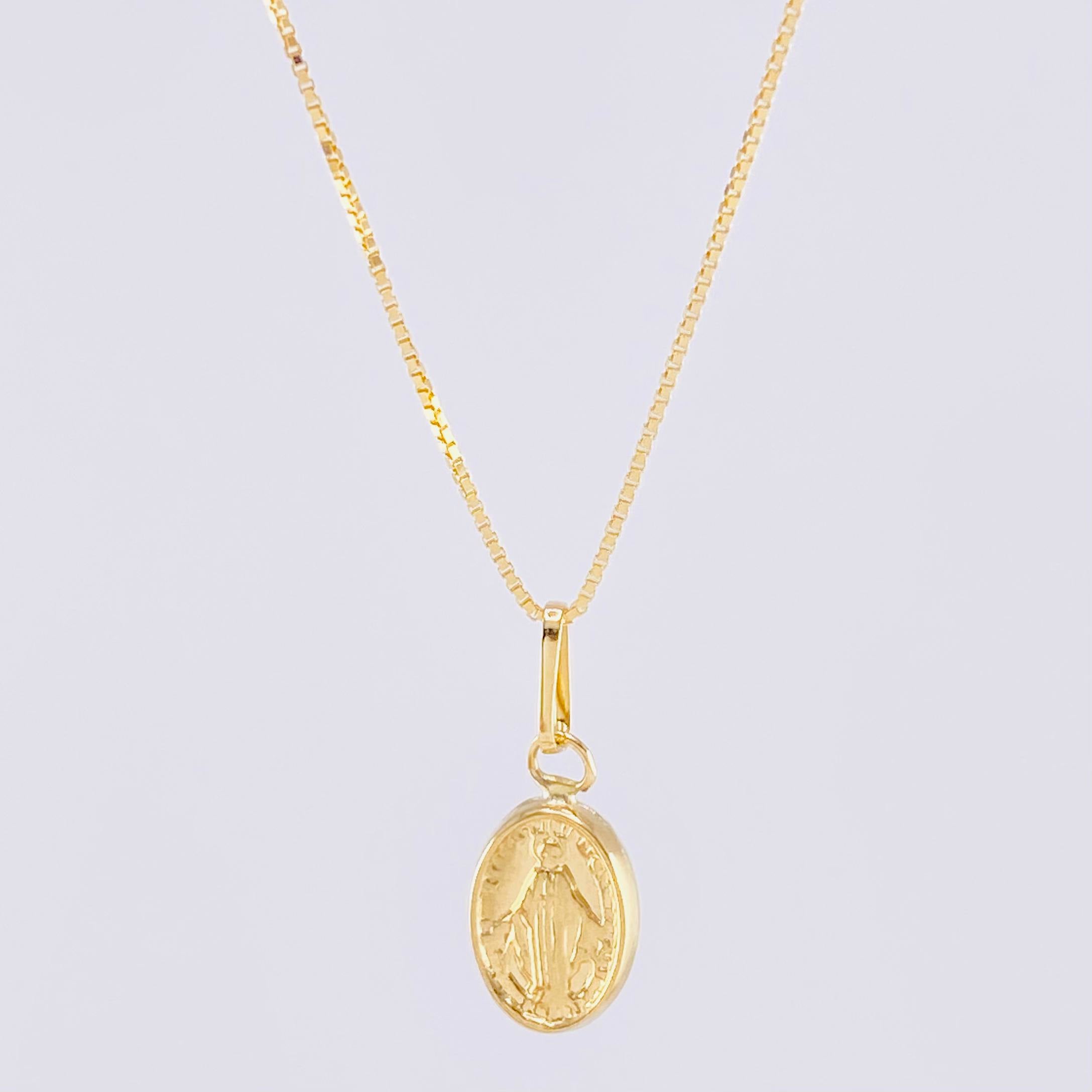 Set Cadena Veneciana + Dije Virgen Milagrosa / 1.45 g / 50.1 cm Oro Amarillo 18K