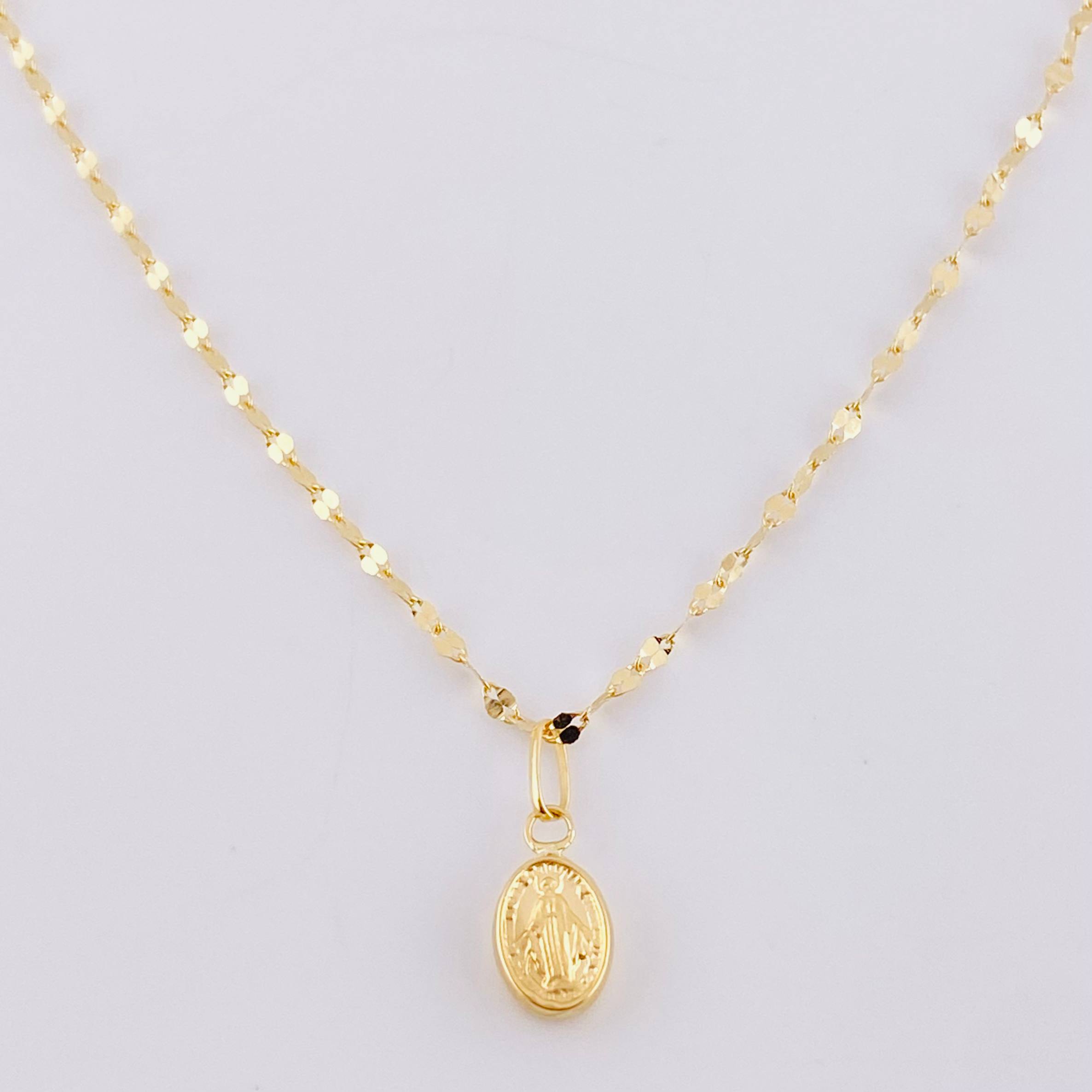 Set Cadena Flor Espejo + Dije Virgen Milagrosa / 1.3 g / 45.1 cm Oro Amarillo 18K