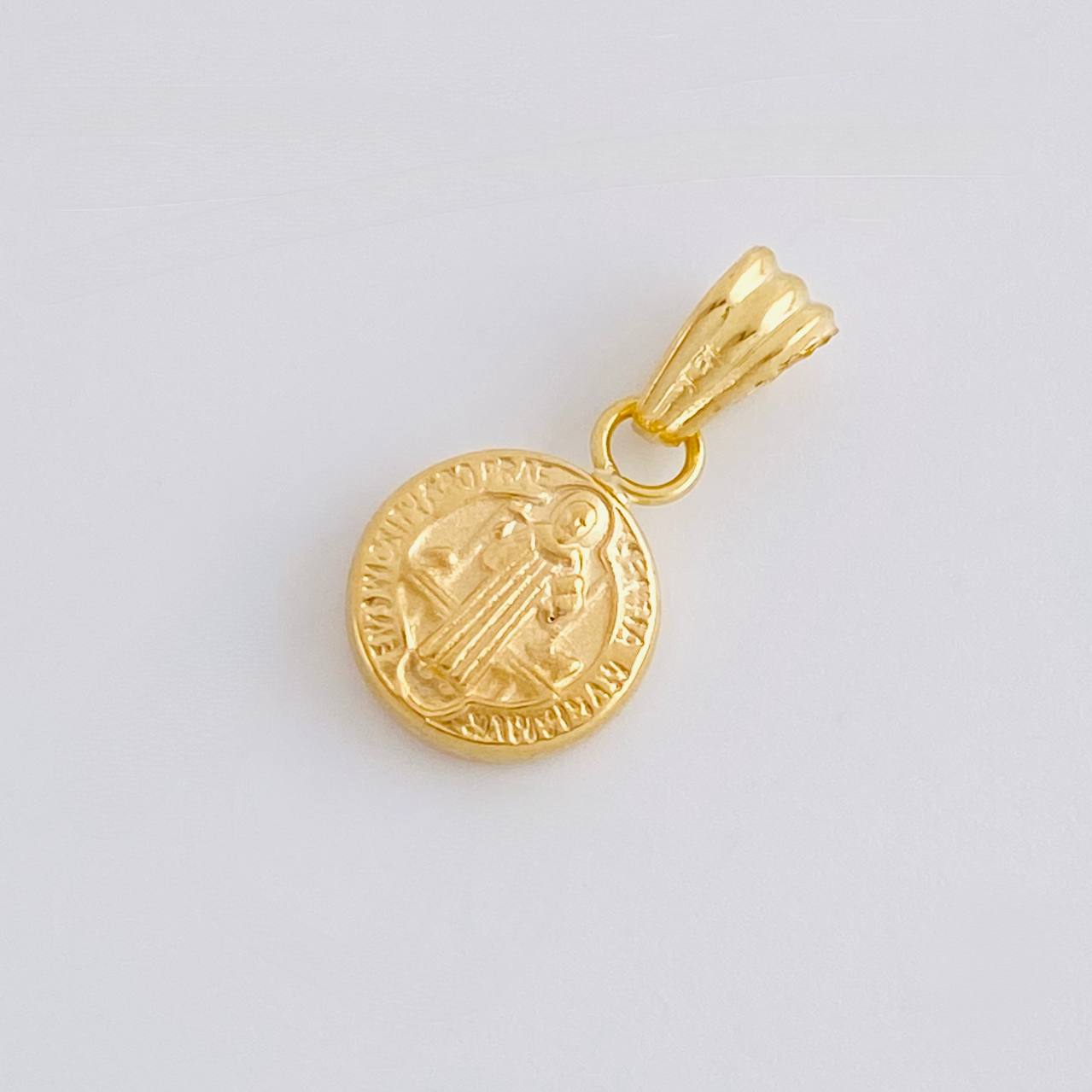 Dije San Benito 0.45 g / 1.5 cm Oro Amarillo 18K