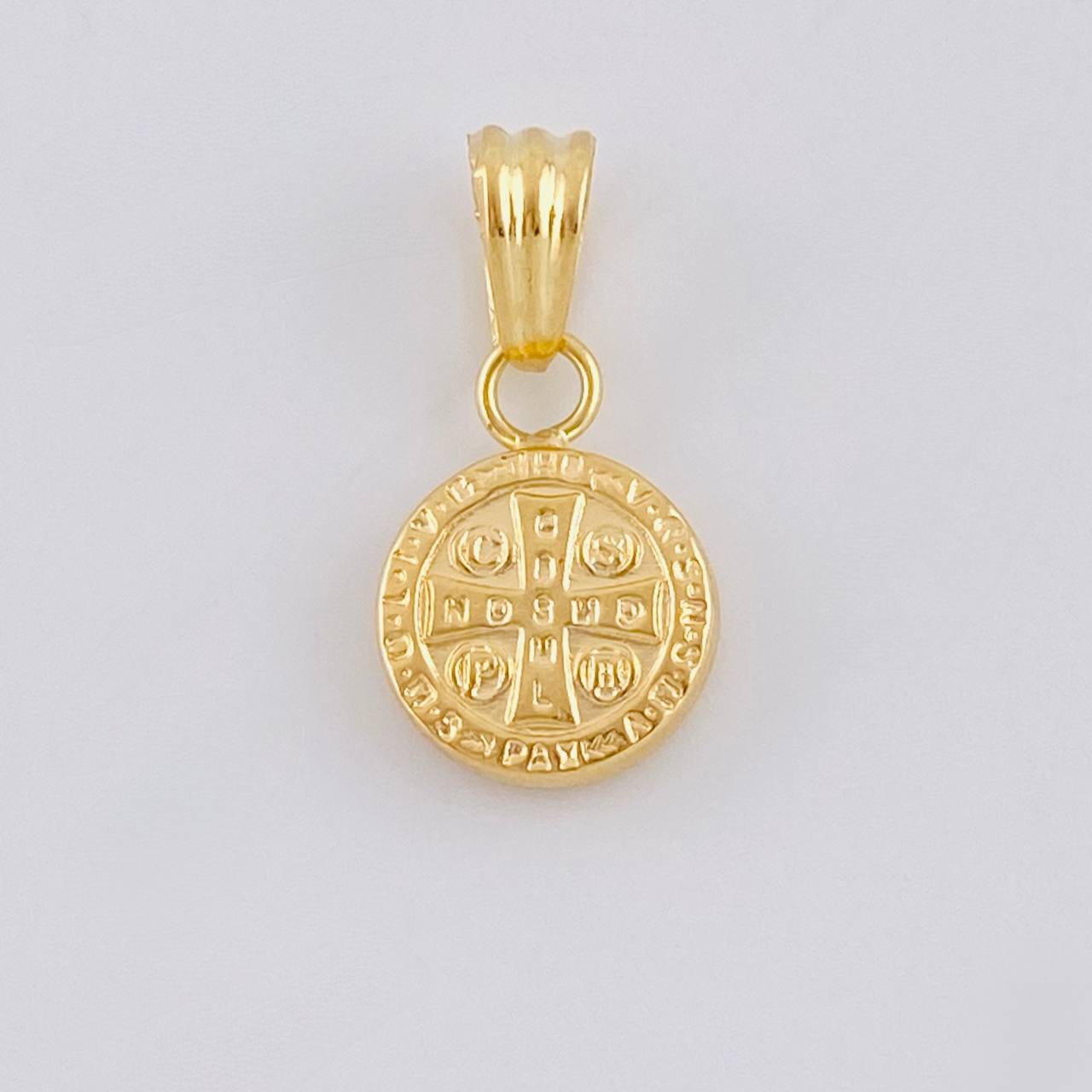 Dije San Benito 0.4 g / 1.5 cm Oro Amarillo 18K